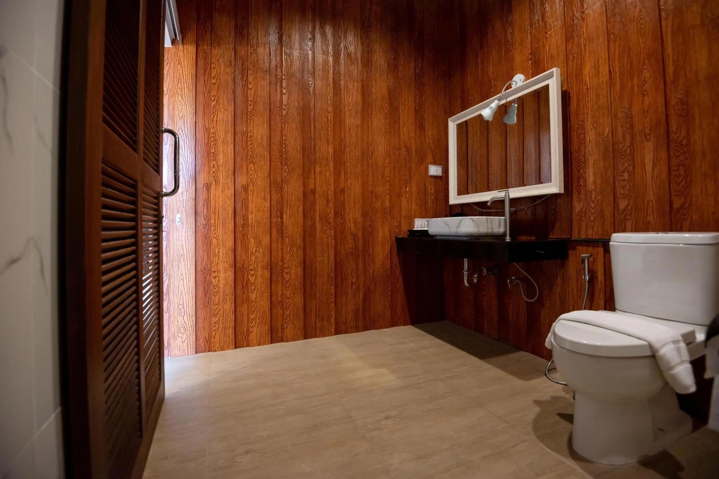 Toilet in Phorpun Resort Lampang