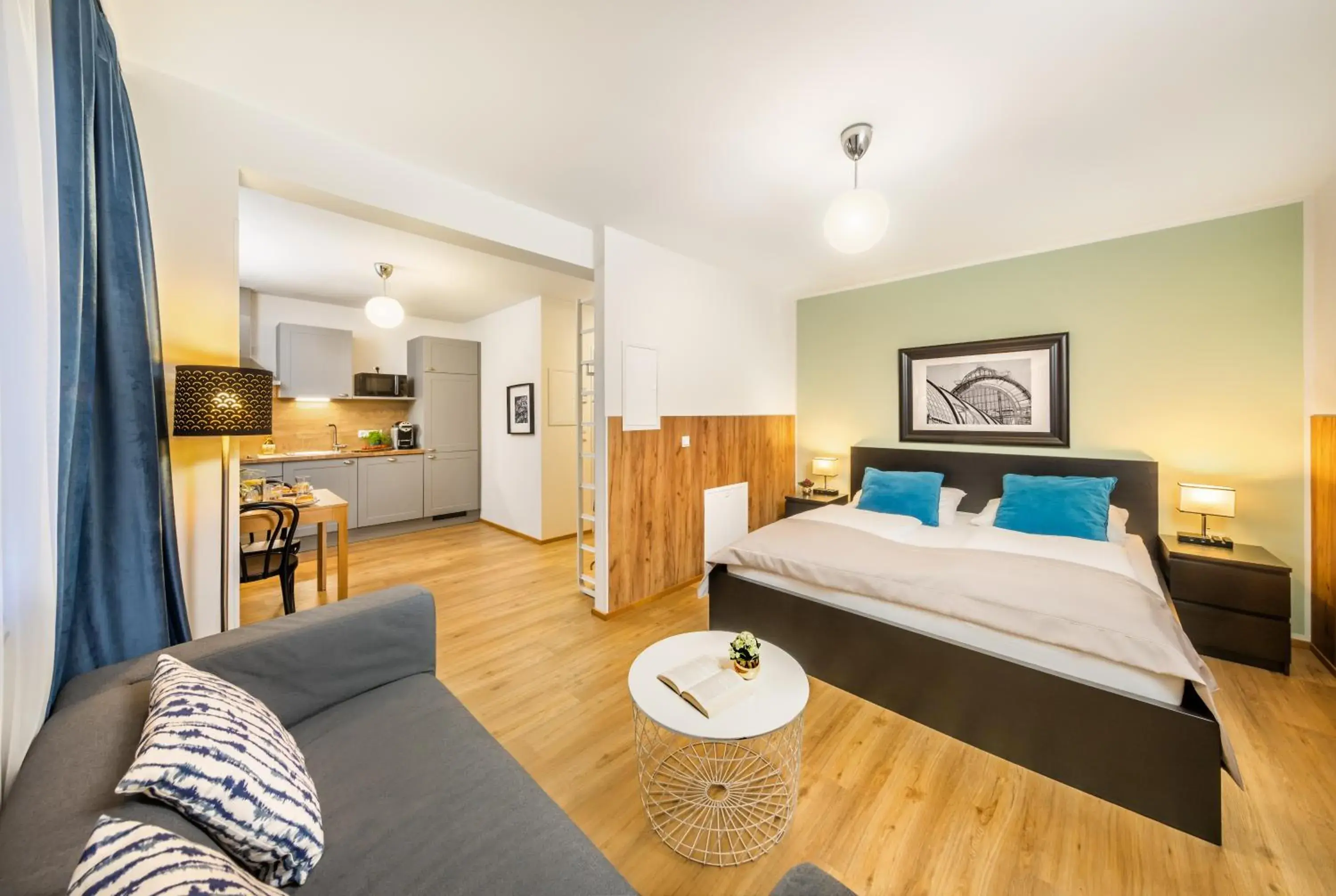 Superior Studio with Balcony in Citadines South Vienna Superior Studio with Balcony in Citadines South Vienna