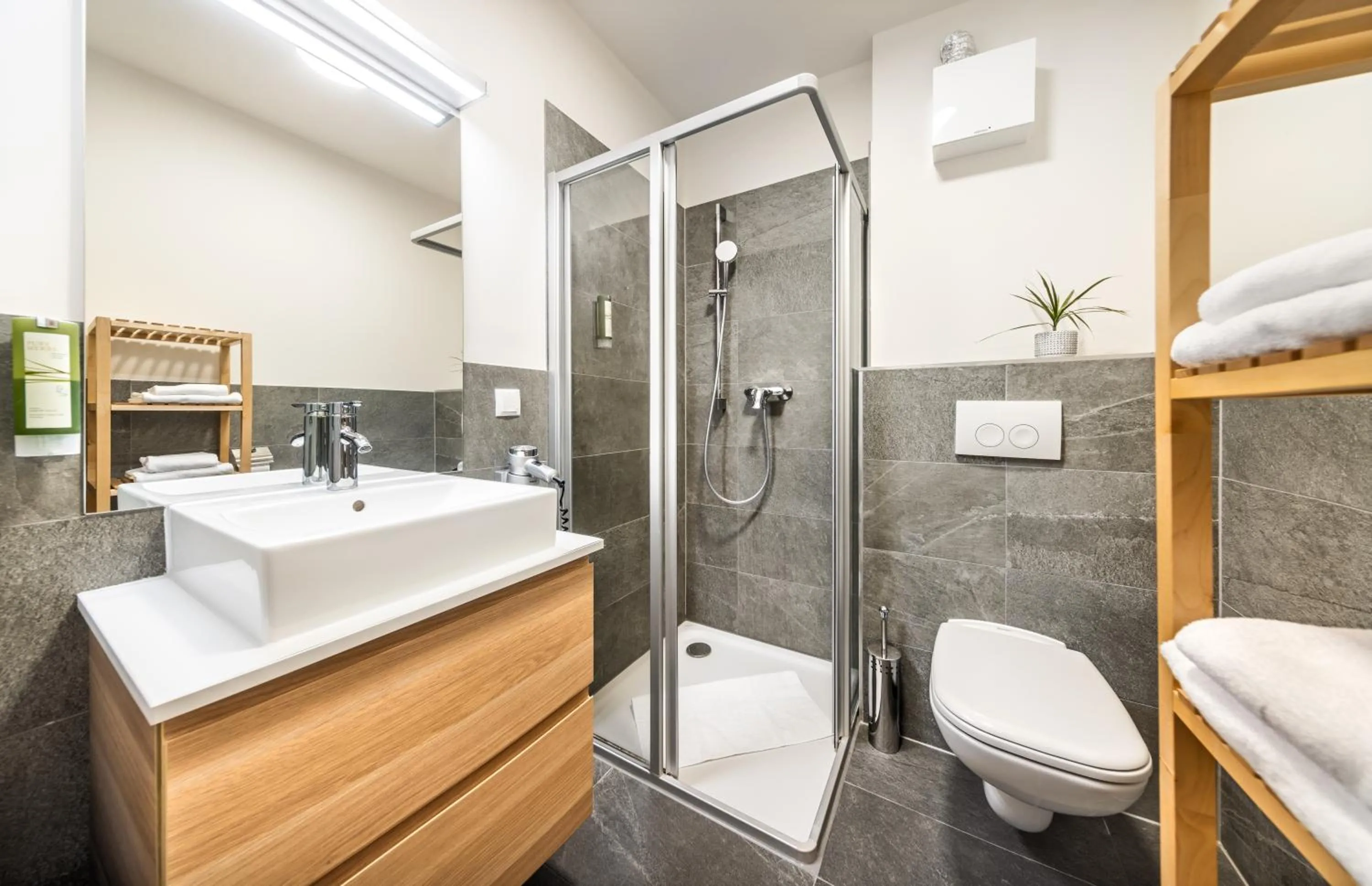 Bathroom in Citadines South Vienna