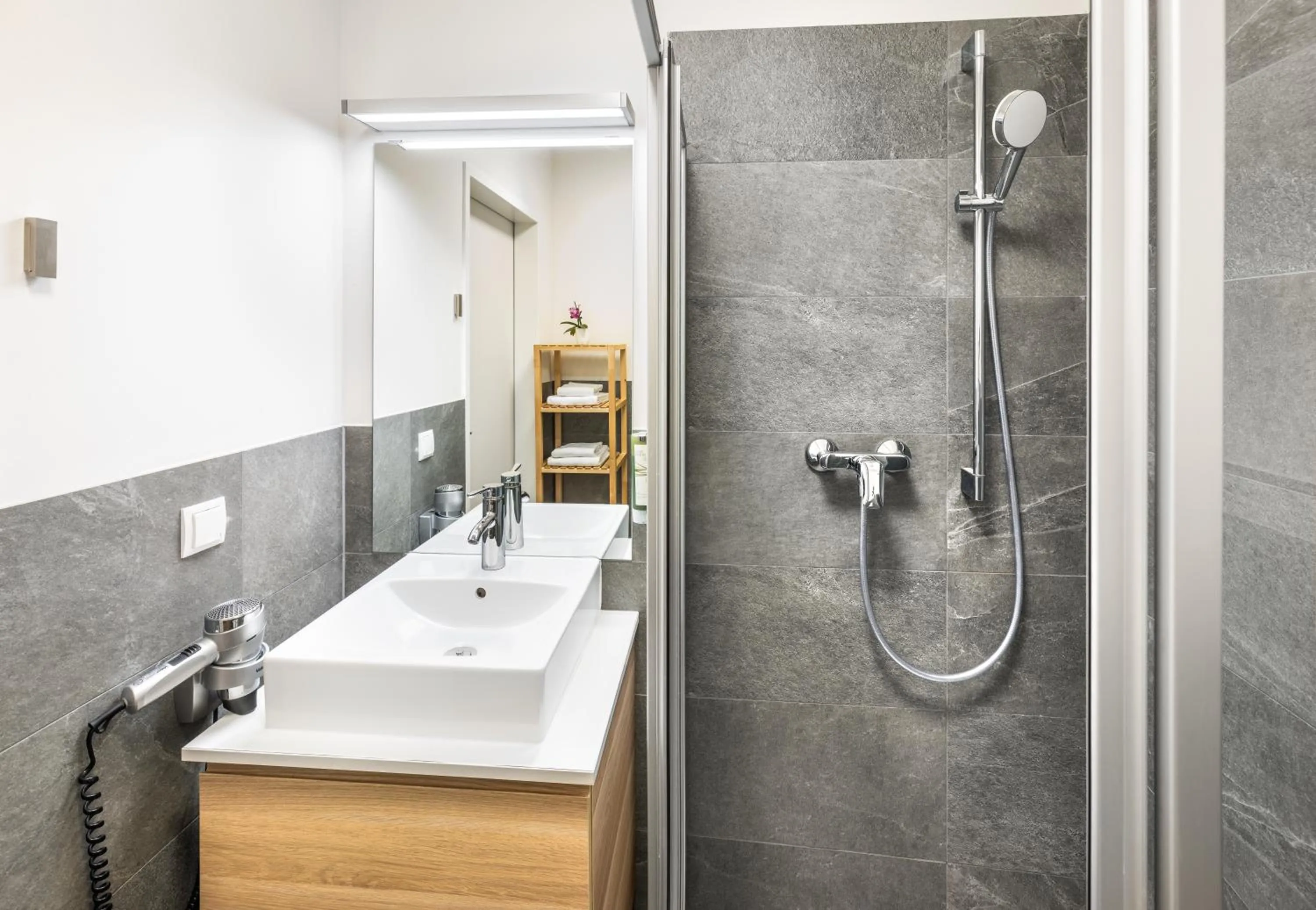 Bathroom in Citadines South Vienna