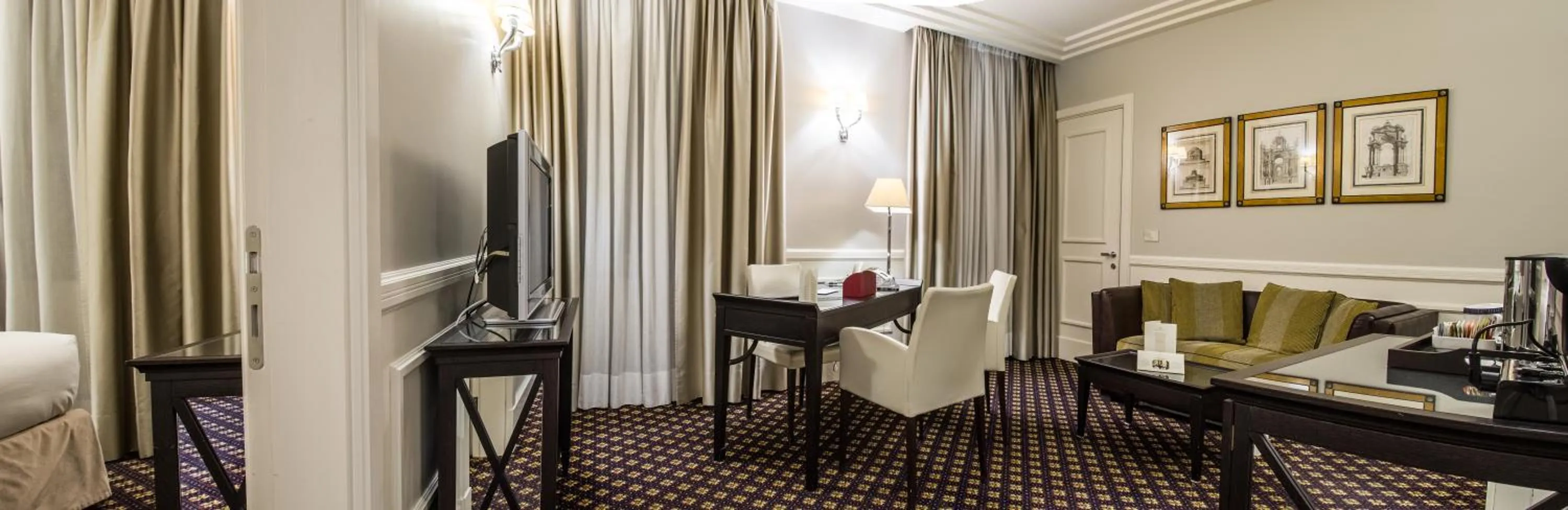 Photo of the whole room in Grand Hotel Sitea