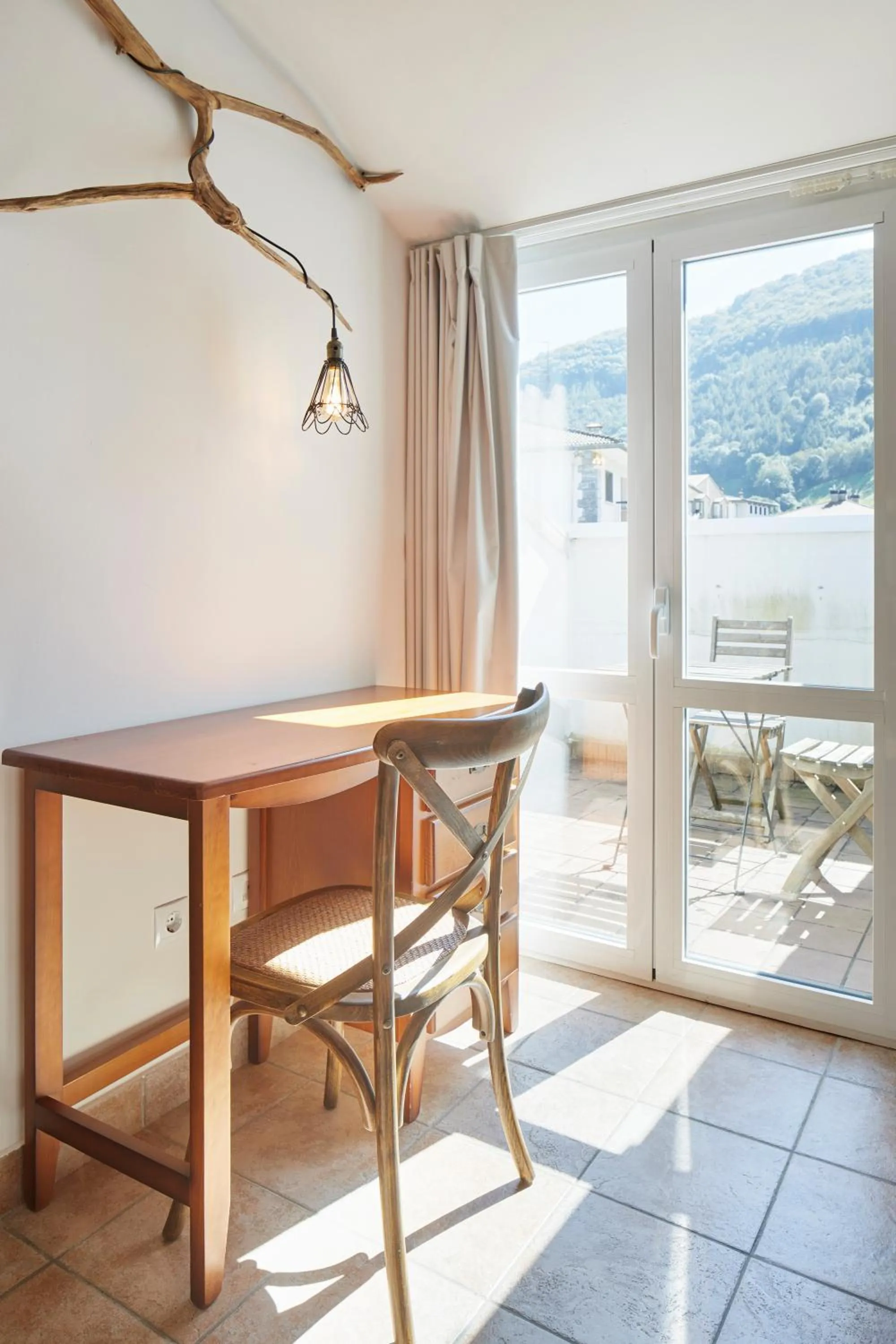 Street view in Leizarooms