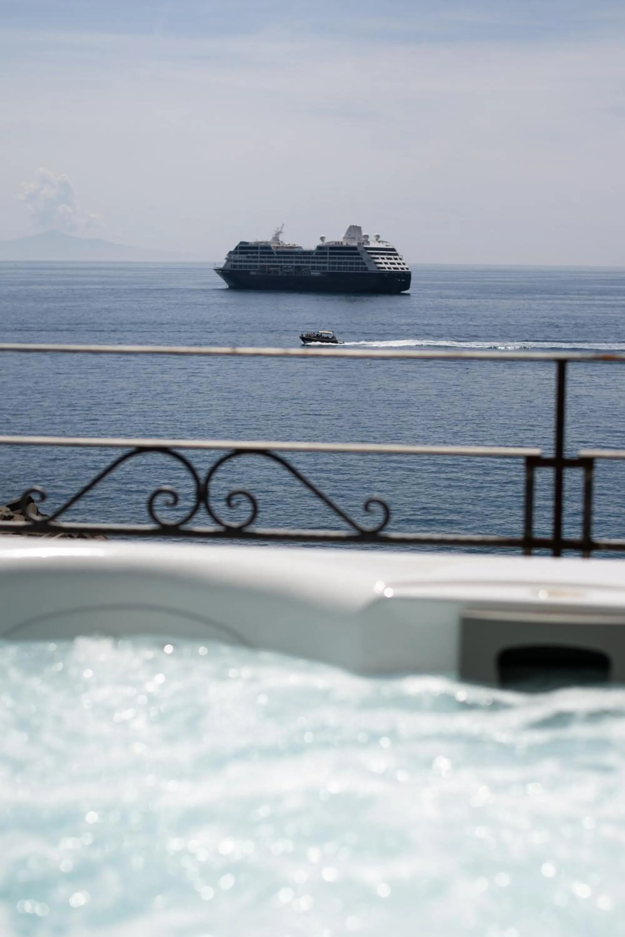 Pool view in Hotel Aurora