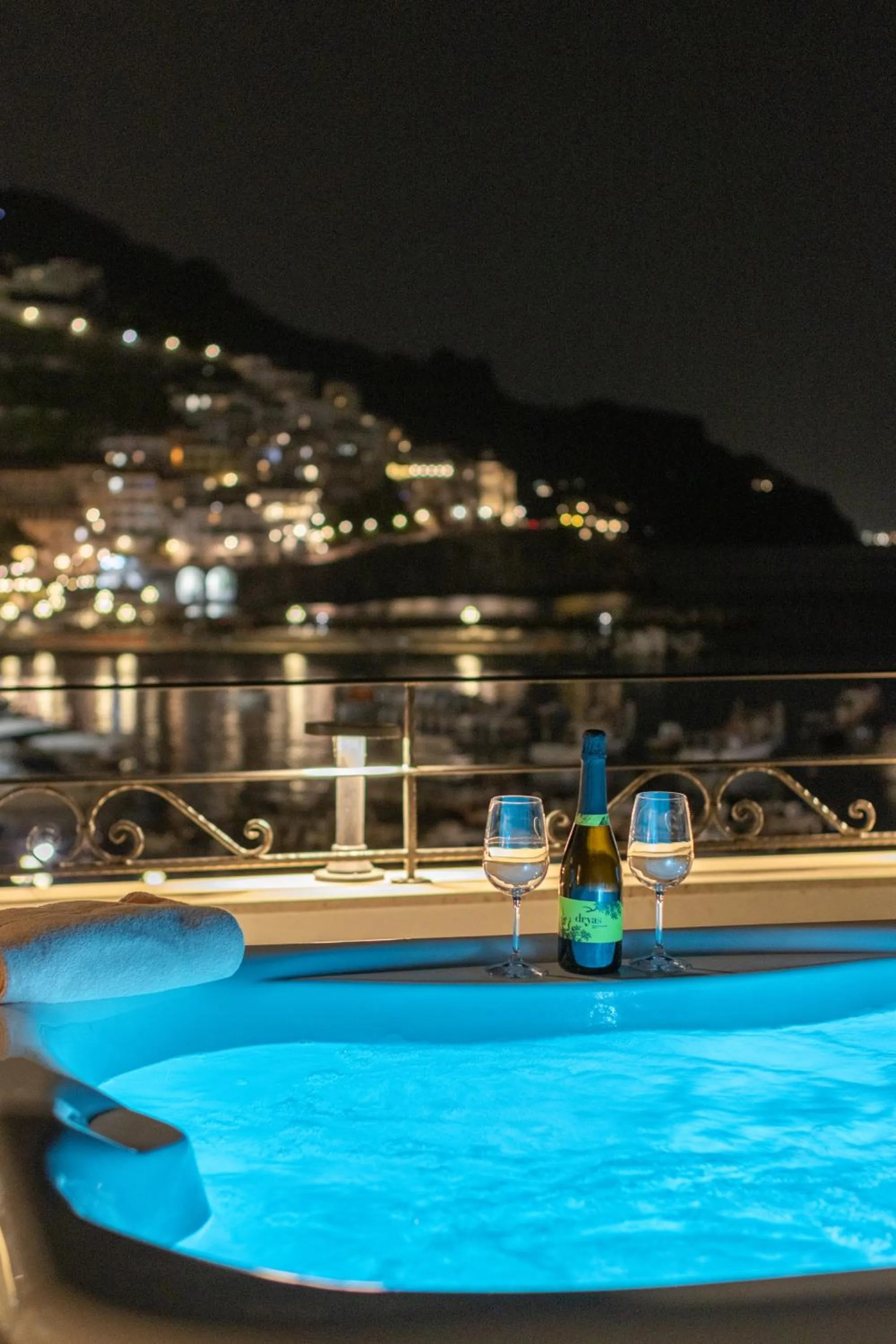 Night in Hotel Aurora