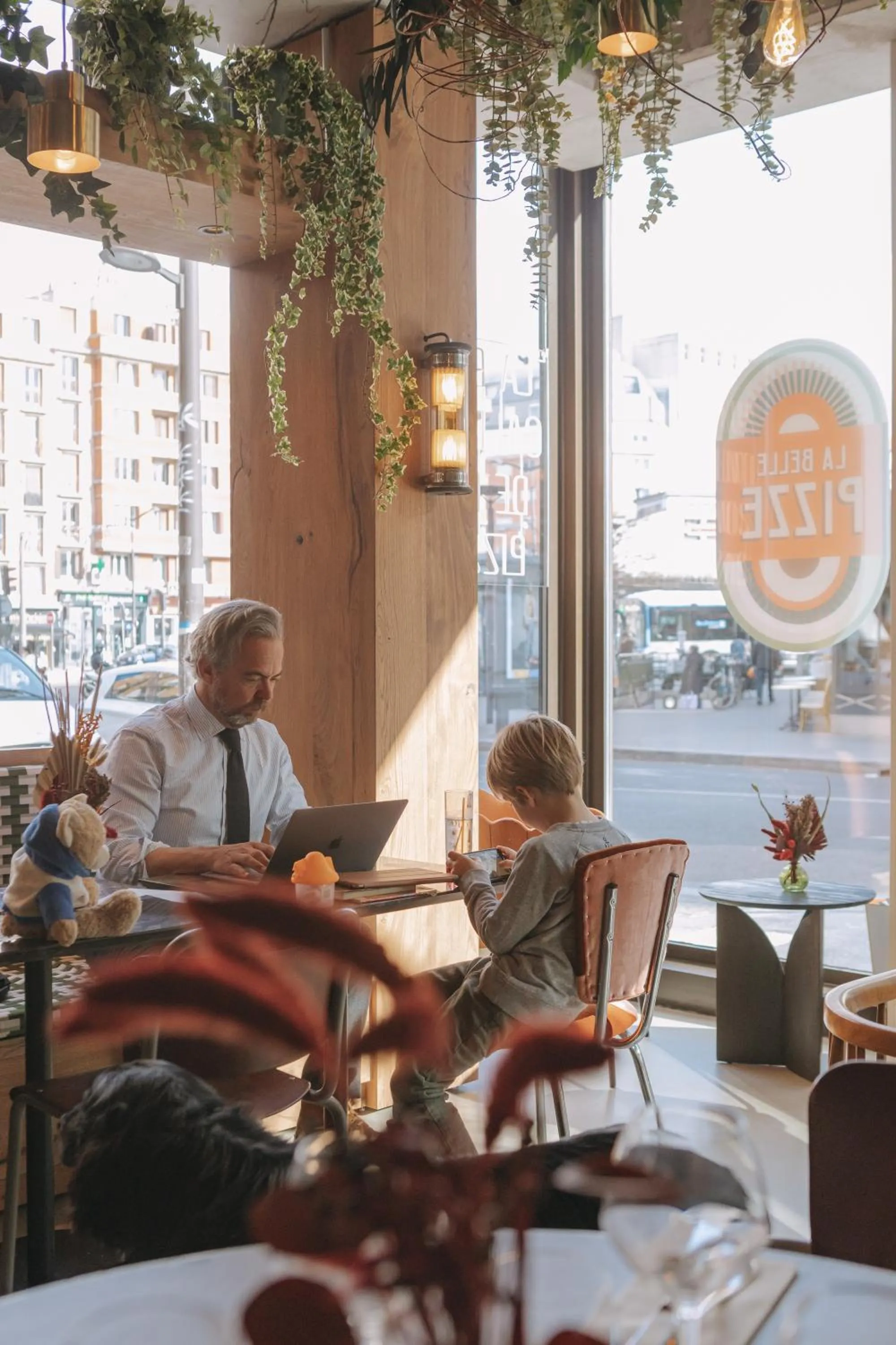 Restaurant/places to eat in La Belle Ville