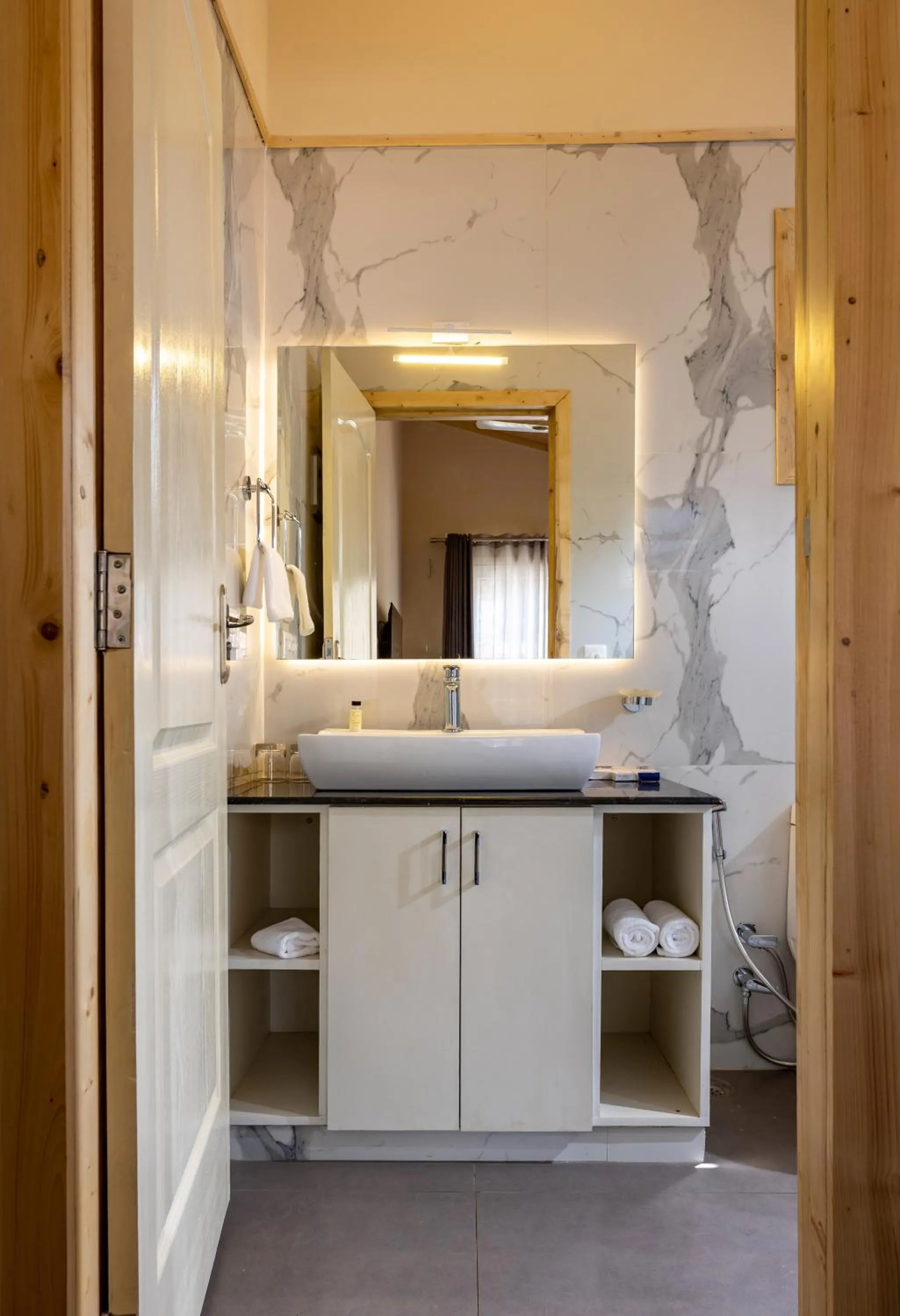 Bathroom in juSTa Rasa Retreat & Spa Rishikesh