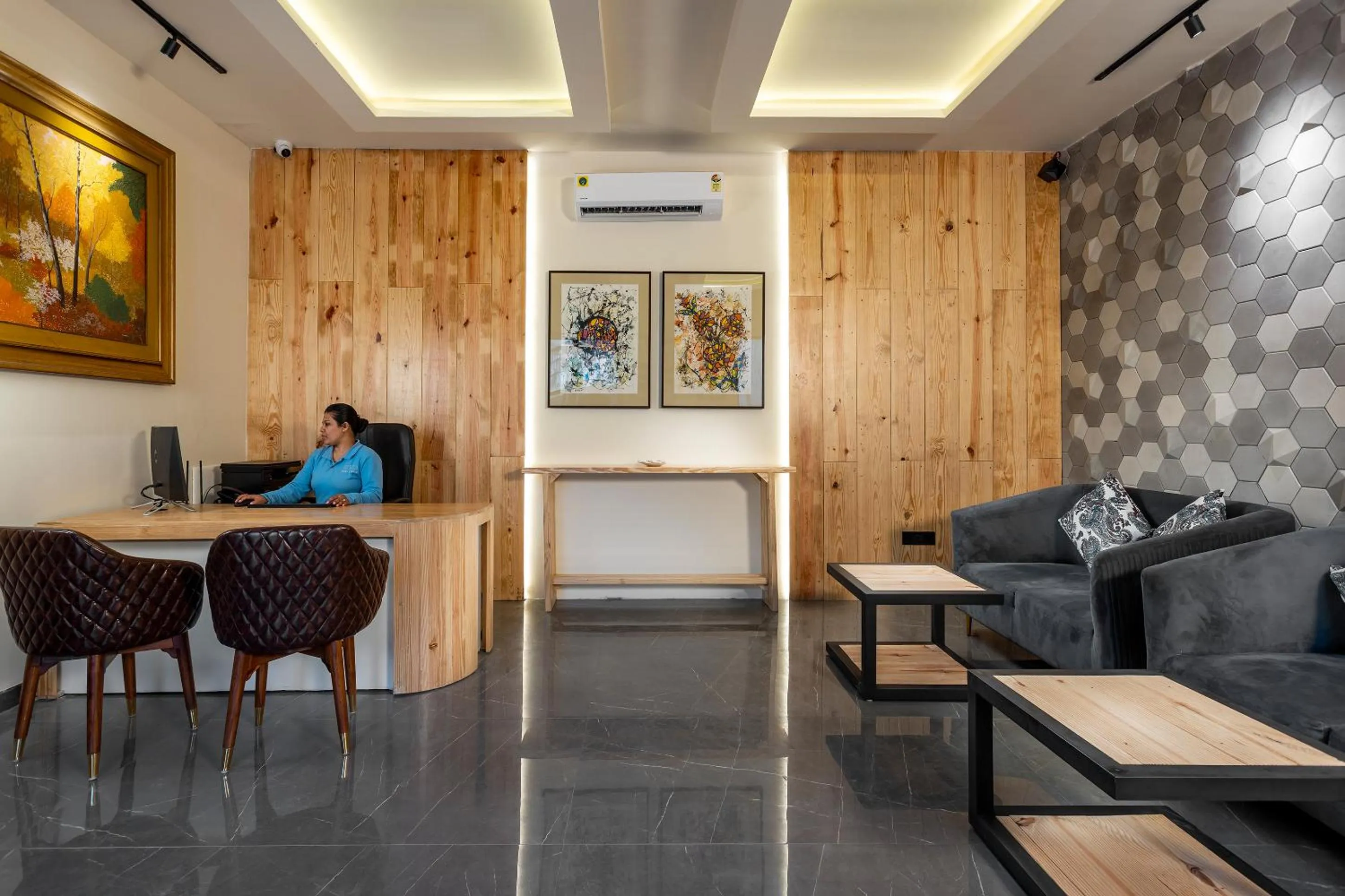 Lobby or reception in juSTa Rasa Retreat & Spa Rishikesh