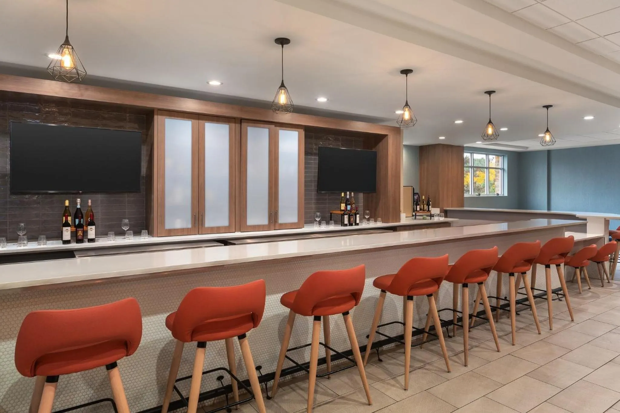 Restaurant/places to eat in Holiday Inn & Suites Detroit - Troy by IHG