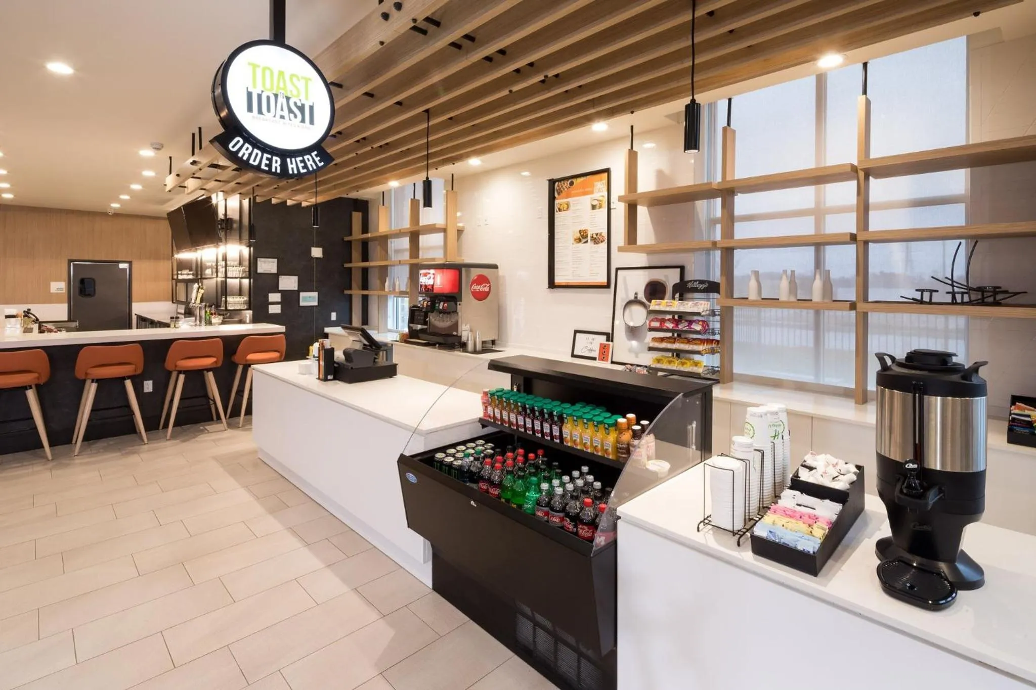 Restaurant/places to eat in Holiday Inn & Suites Detroit - Troy by IHG