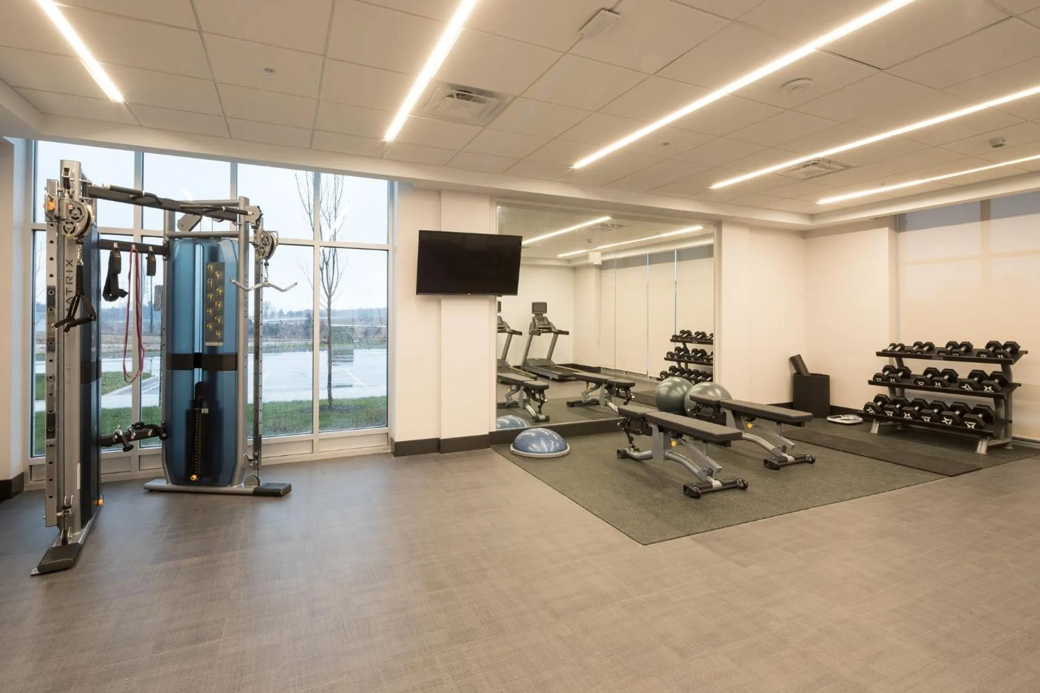 Fitness centre/facilities in Holiday Inn & Suites Detroit - Troy by IHG