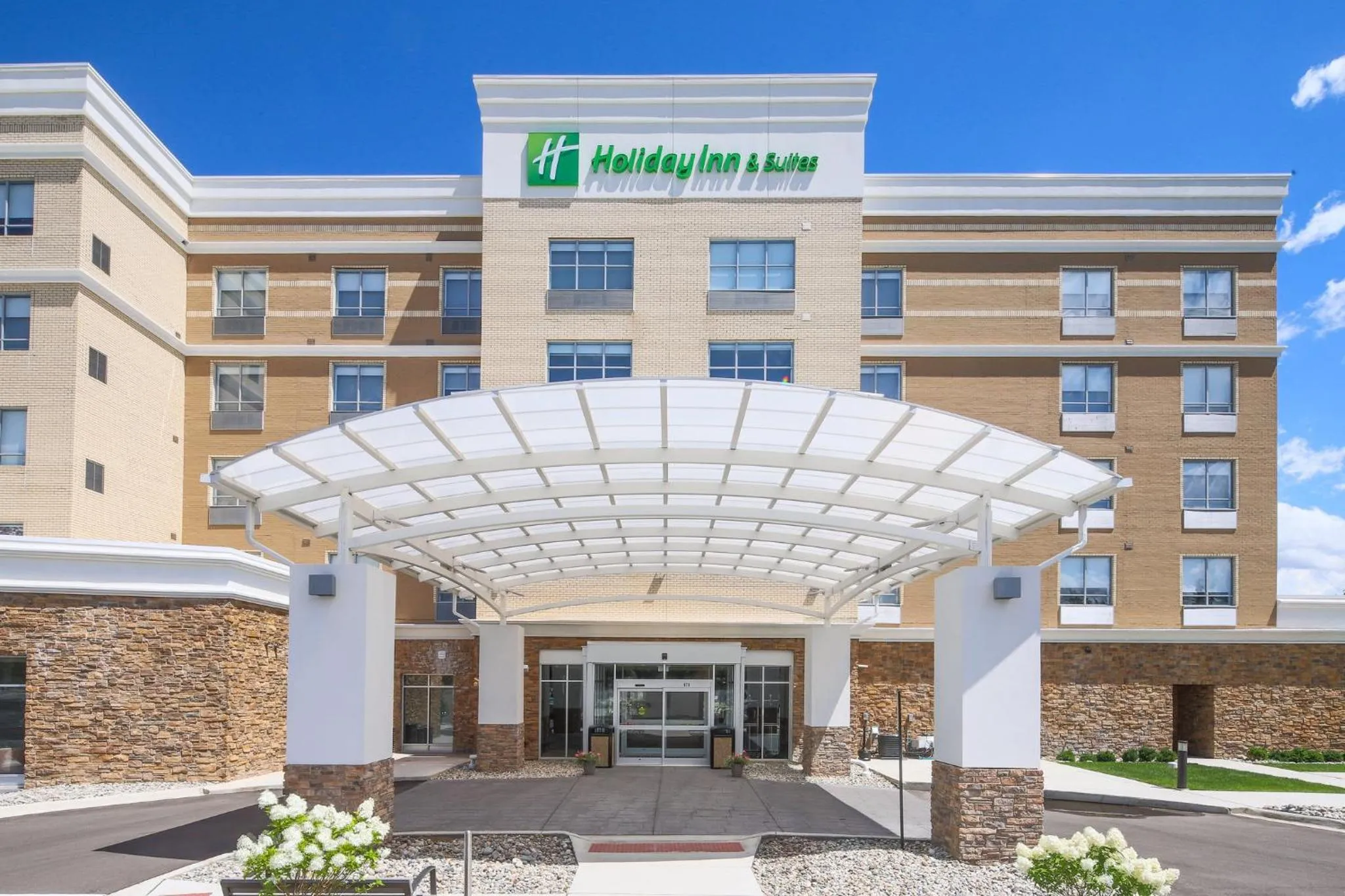Property building in Holiday Inn & Suites Detroit - Troy by IHG