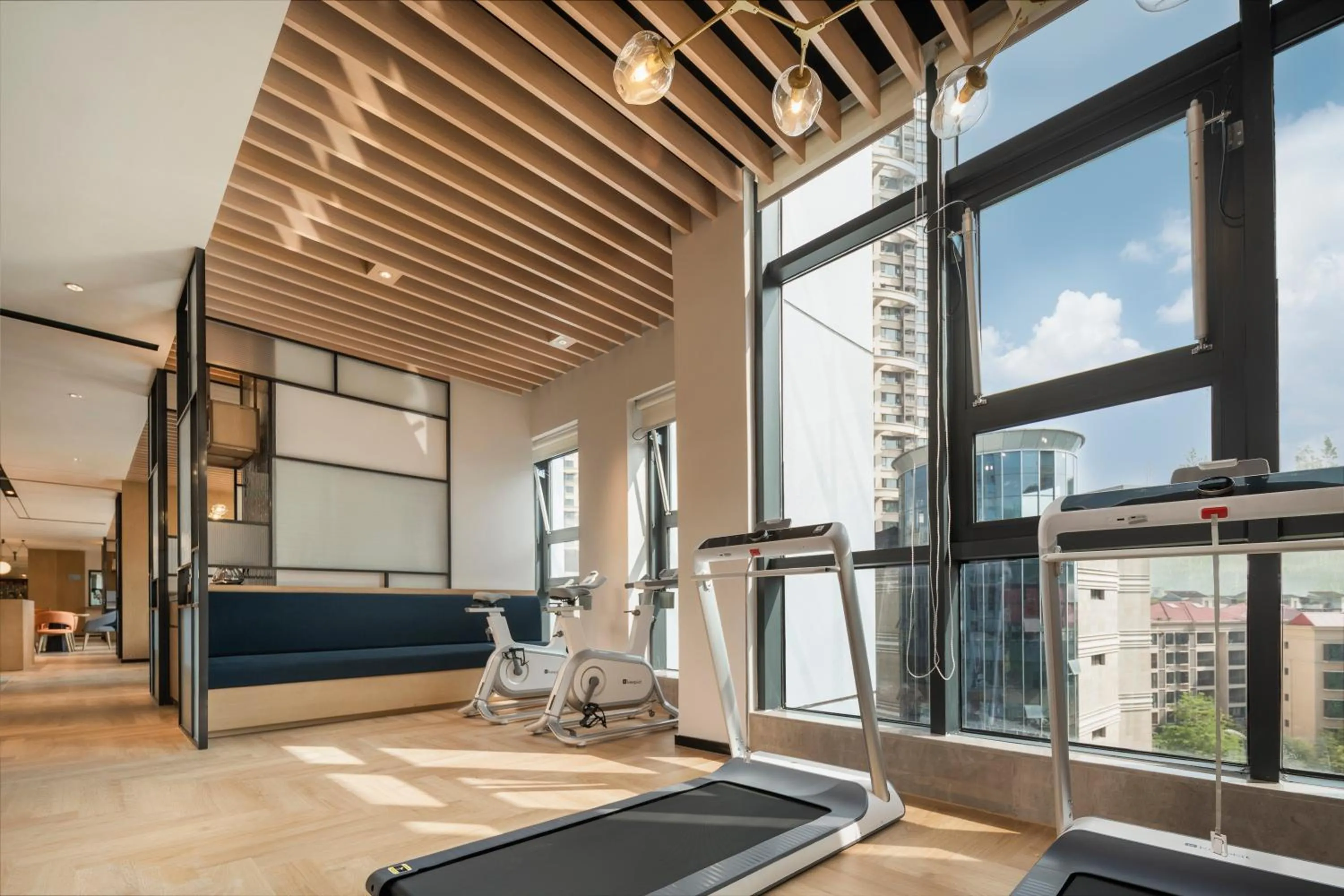 Fitness centre/facilities in Holiday Inn Express Meishan Dongpo by IHG