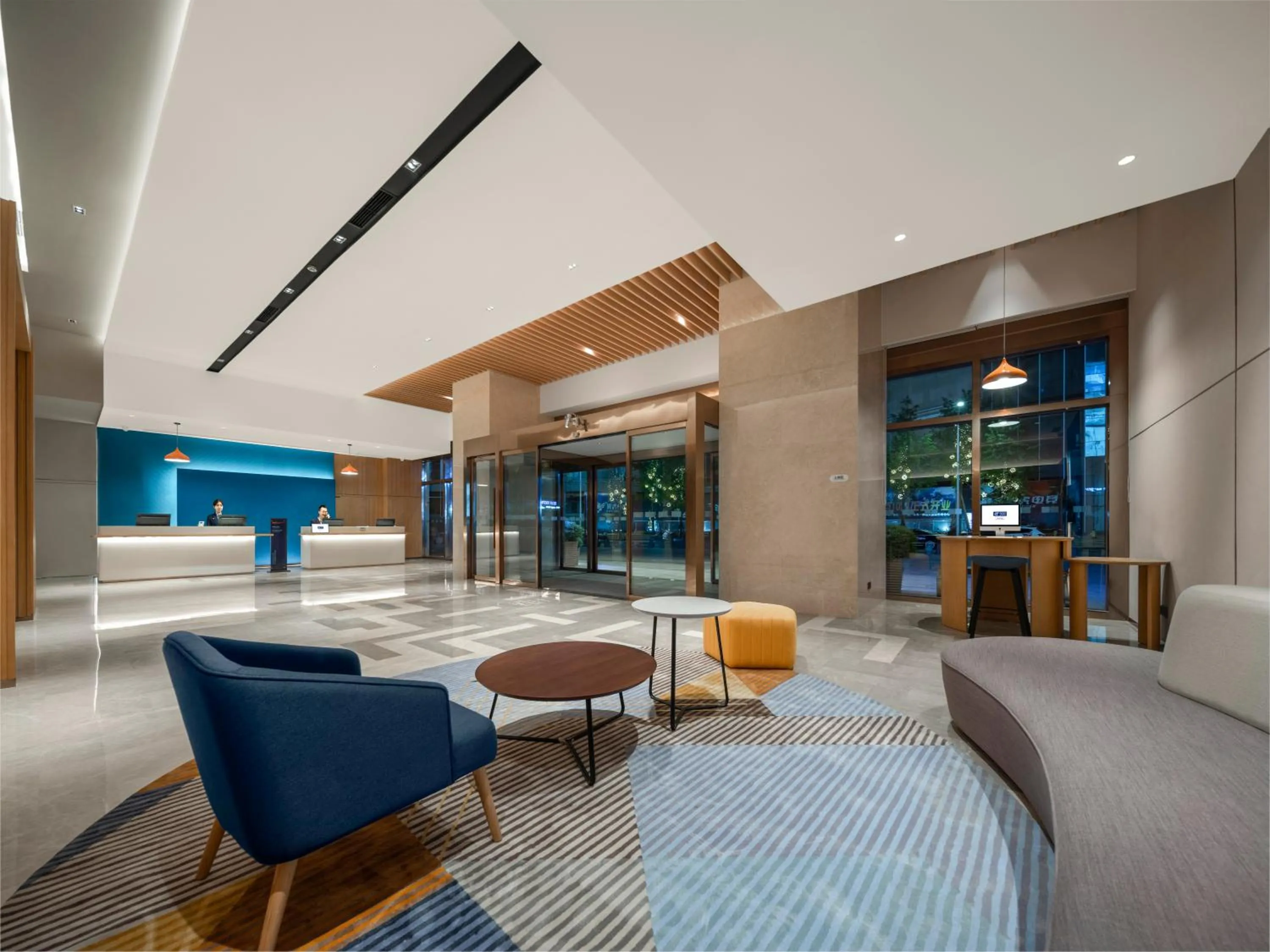 Lobby or reception in Holiday Inn Express Meishan Dongpo by IHG