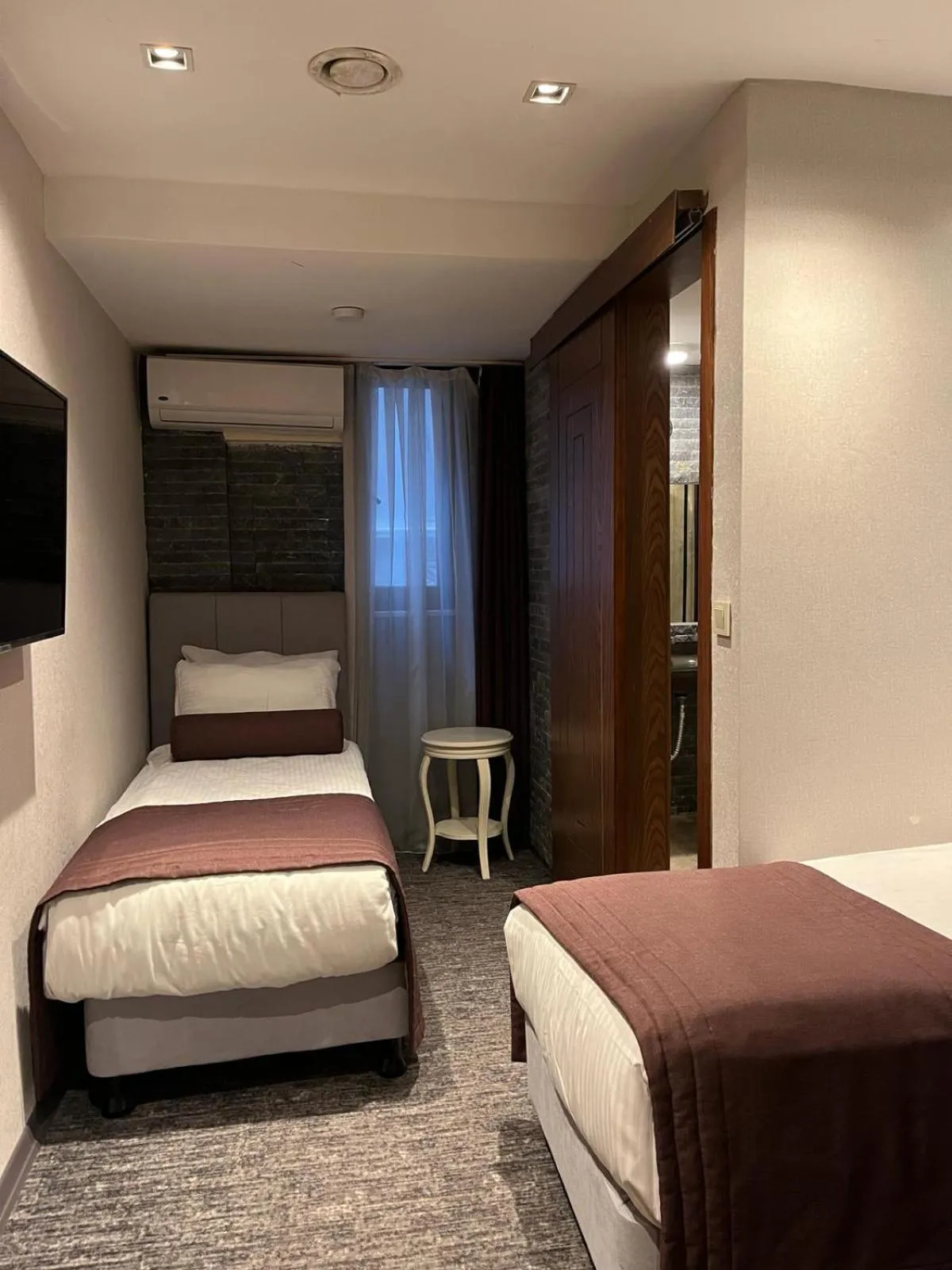 Bedroom, Bed in Mayfair Seaside Hotel