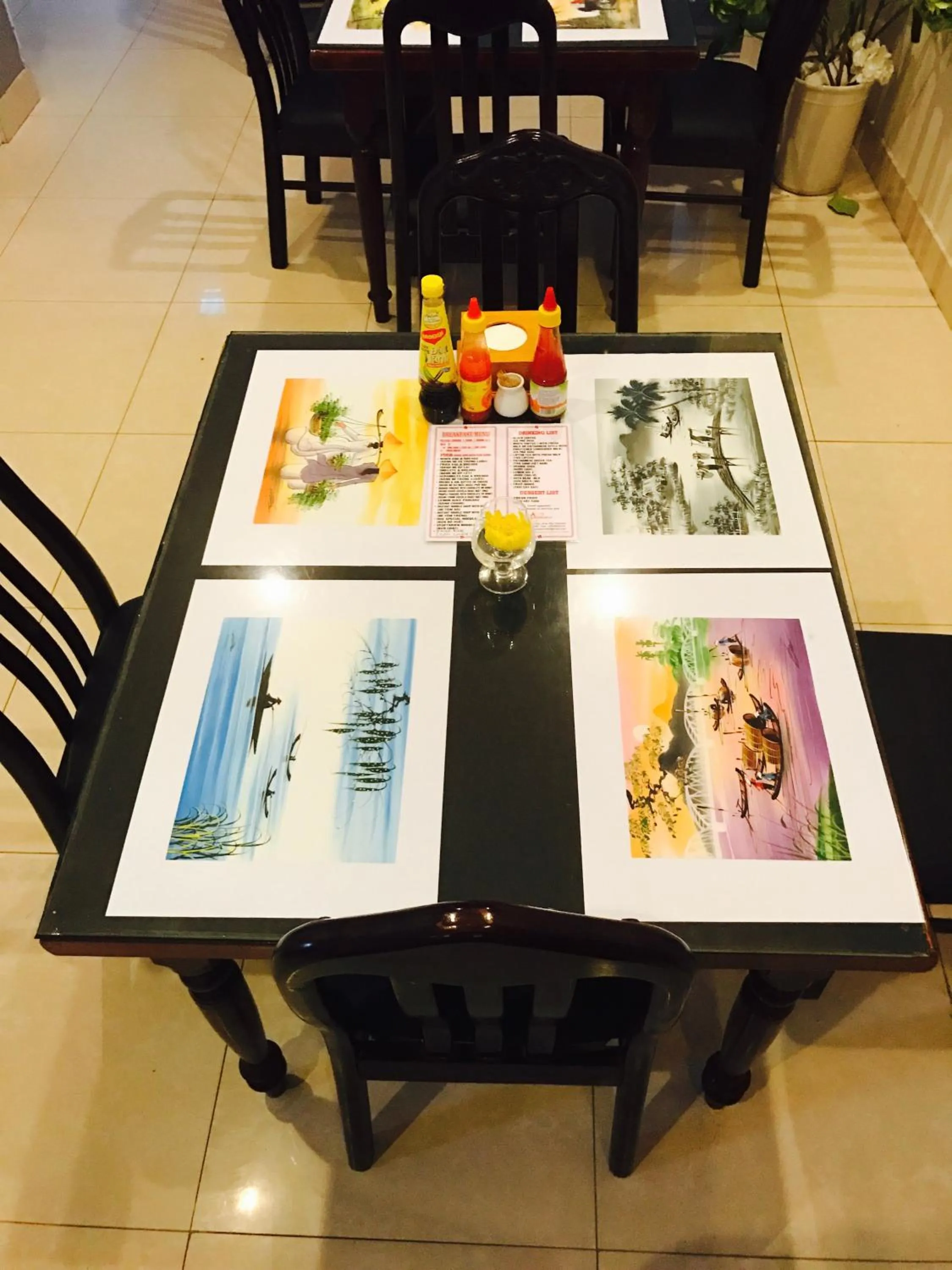 Restaurant/places to eat in Canary Boutique Hotel