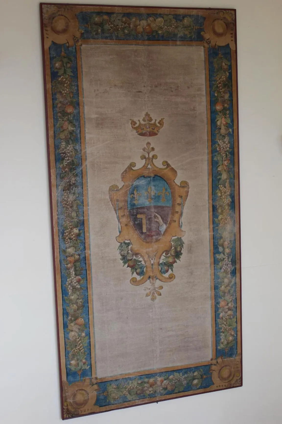 Decorative detail in Hotel Semifonte