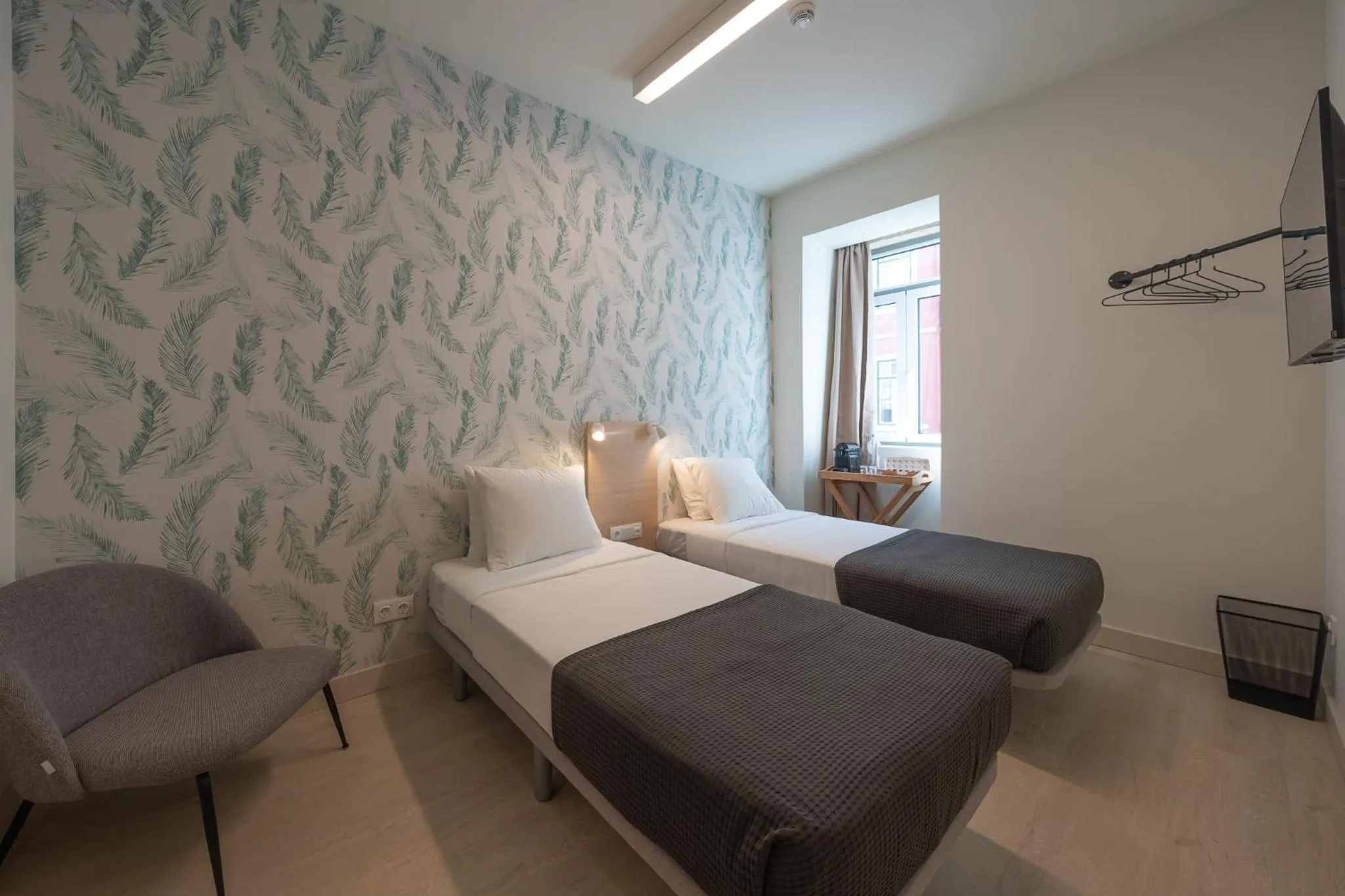 Bed in We Hate F Tourists