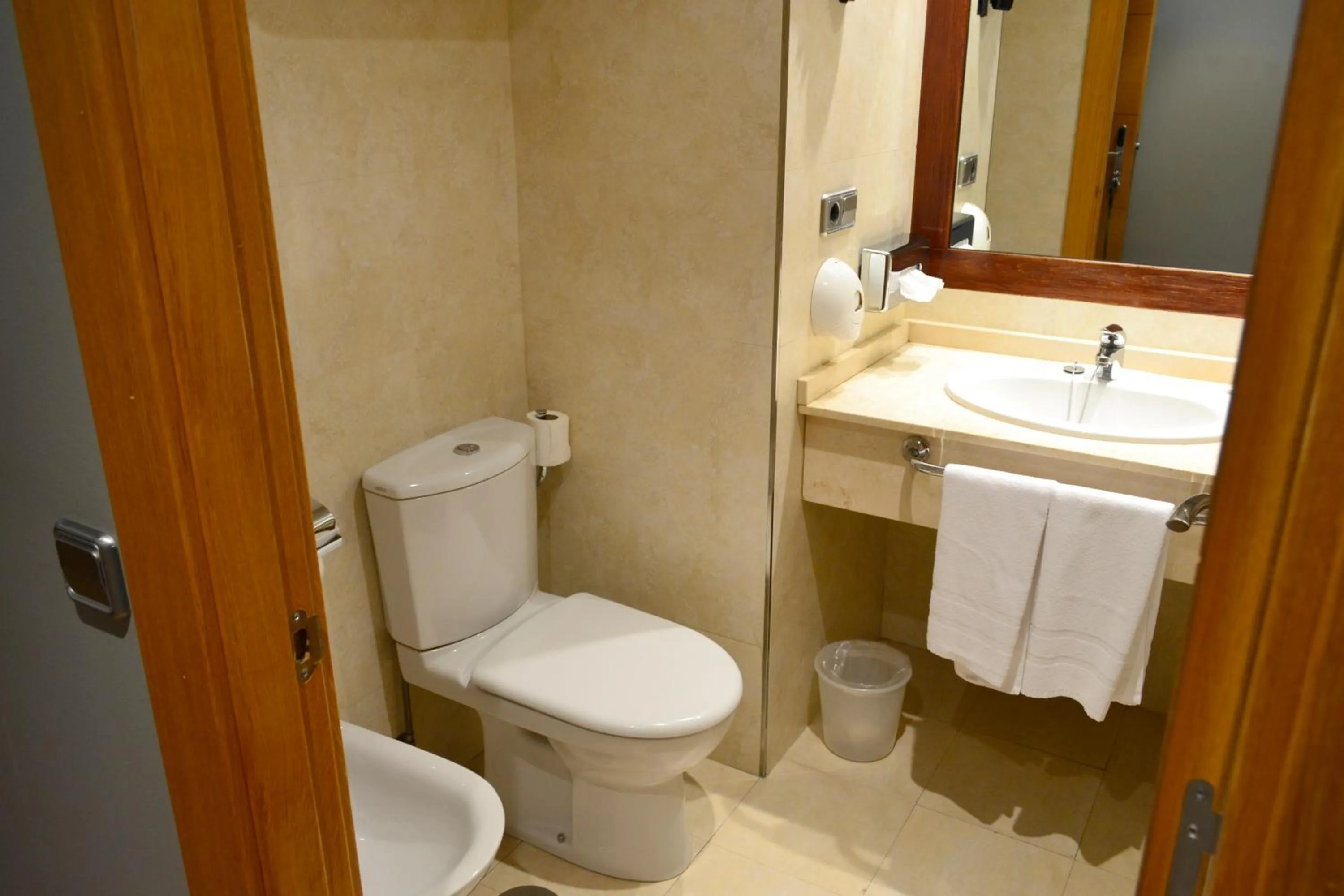 Bathroom in Hotel Alda Palacio Valdés