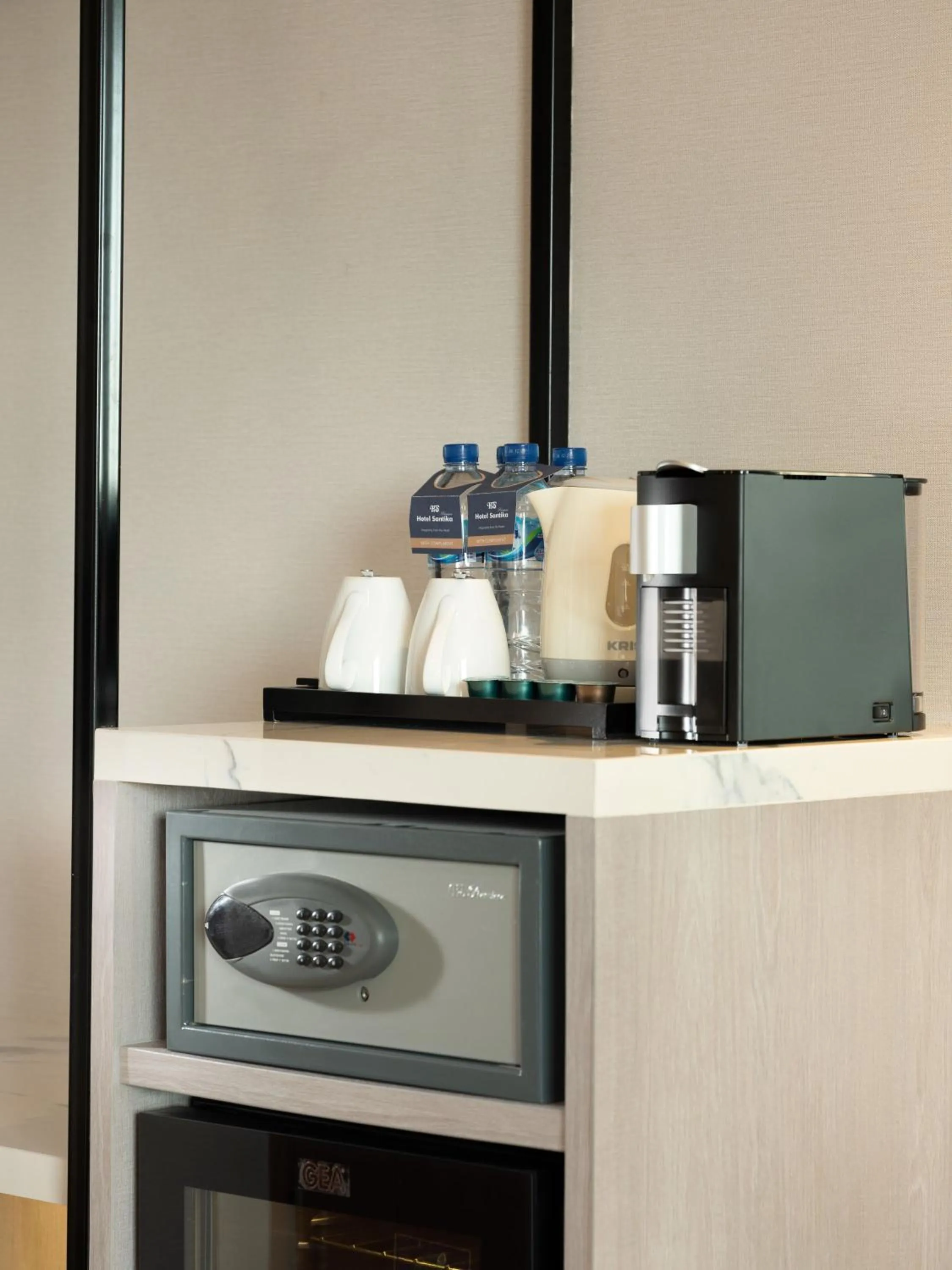 Coffee/tea facilities in Hotel Santika Premiere Gubeng Surabaya