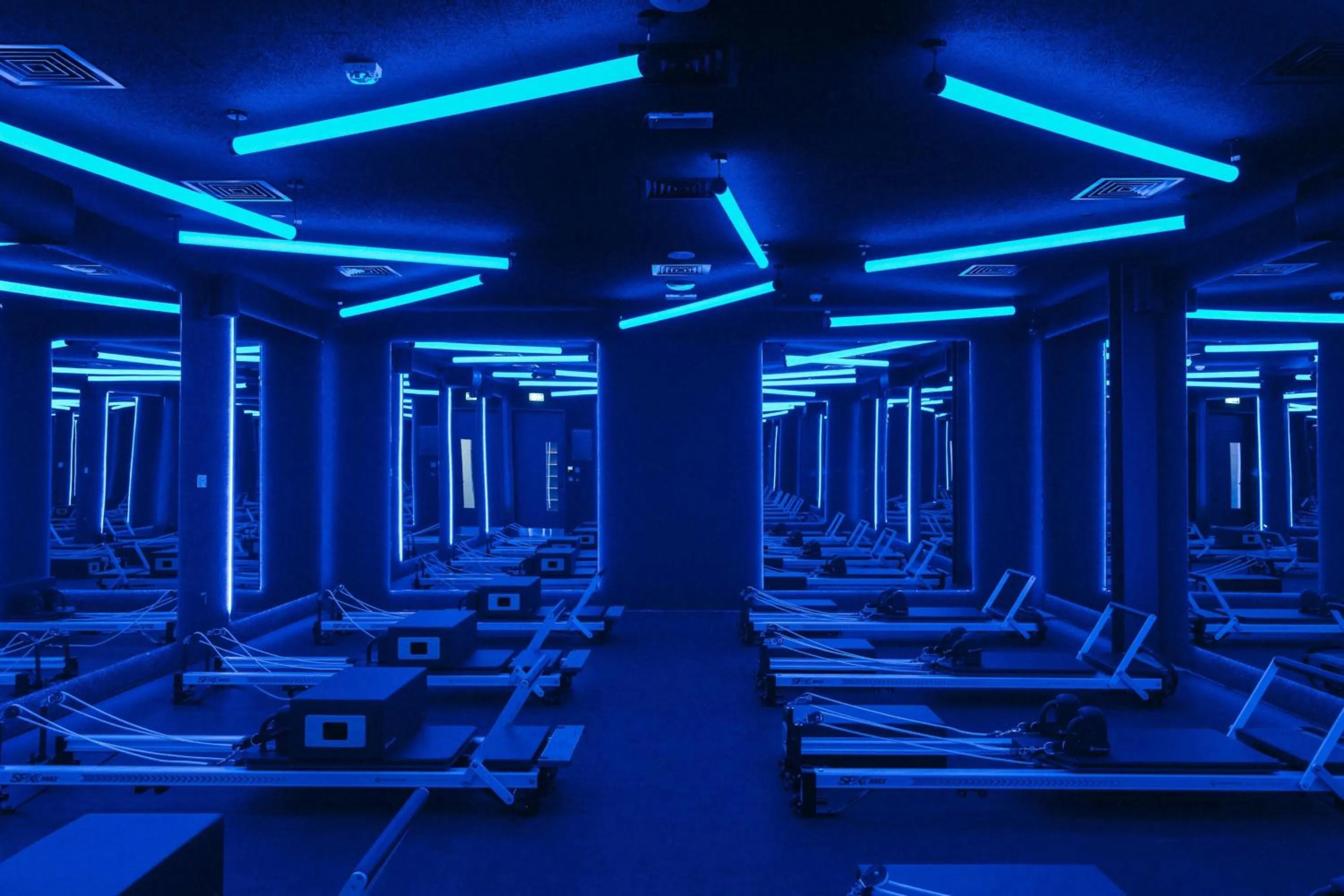 Area and facilities in W Dubai - Mina Seyahi