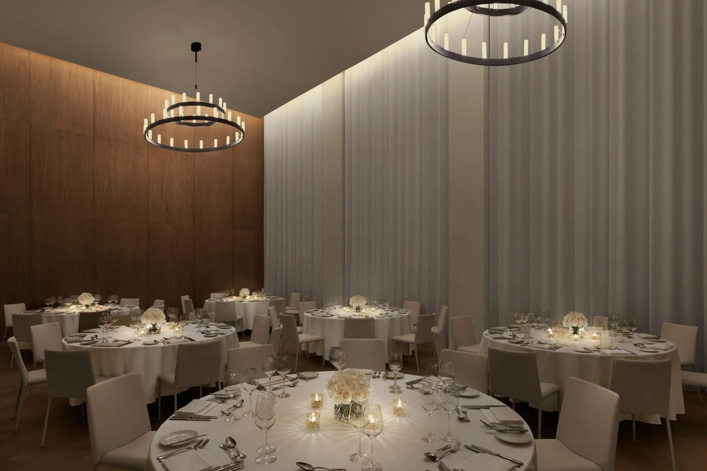 Meeting/conference room in The Madrid EDITION