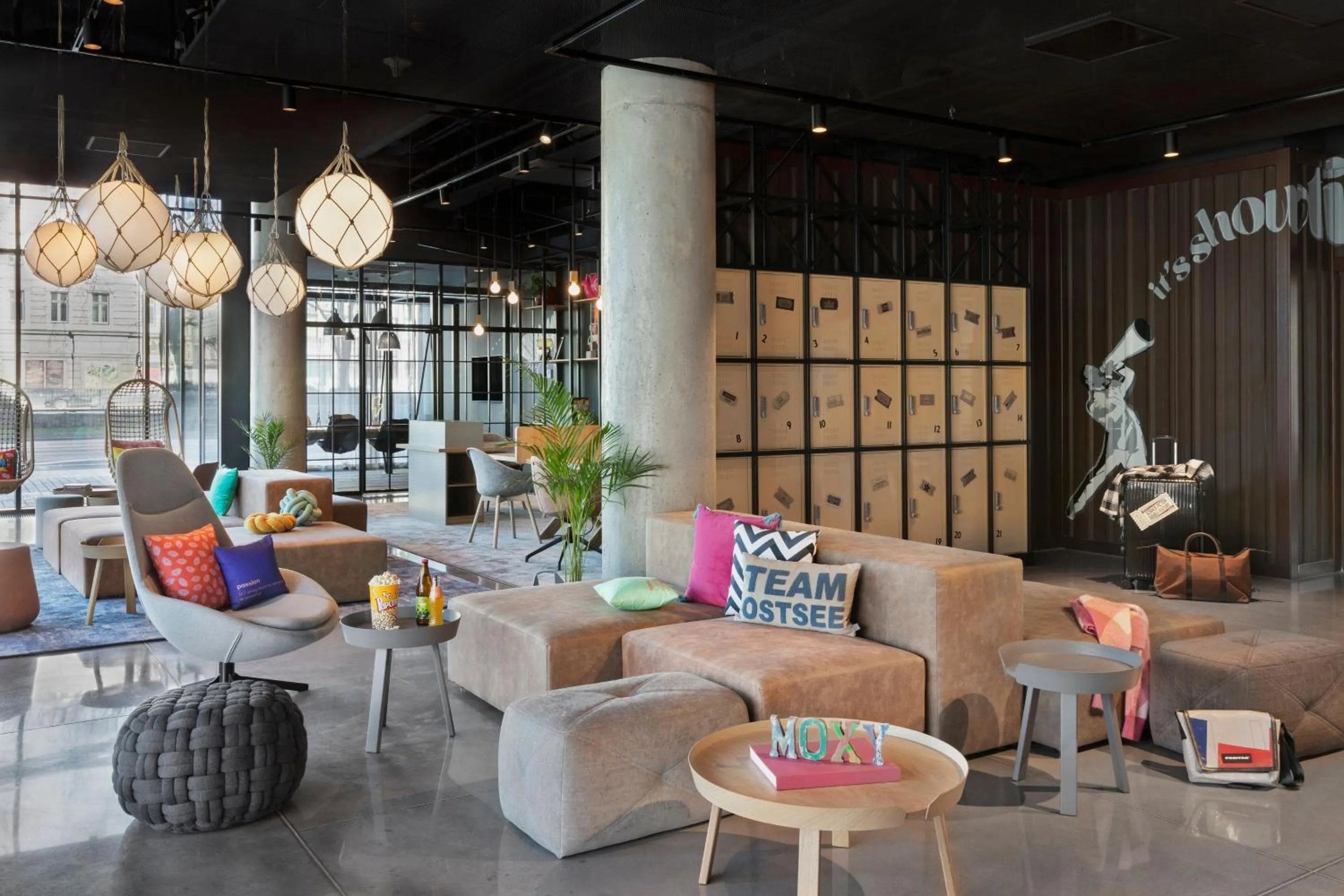 Lobby or reception in Moxy Szczecin City