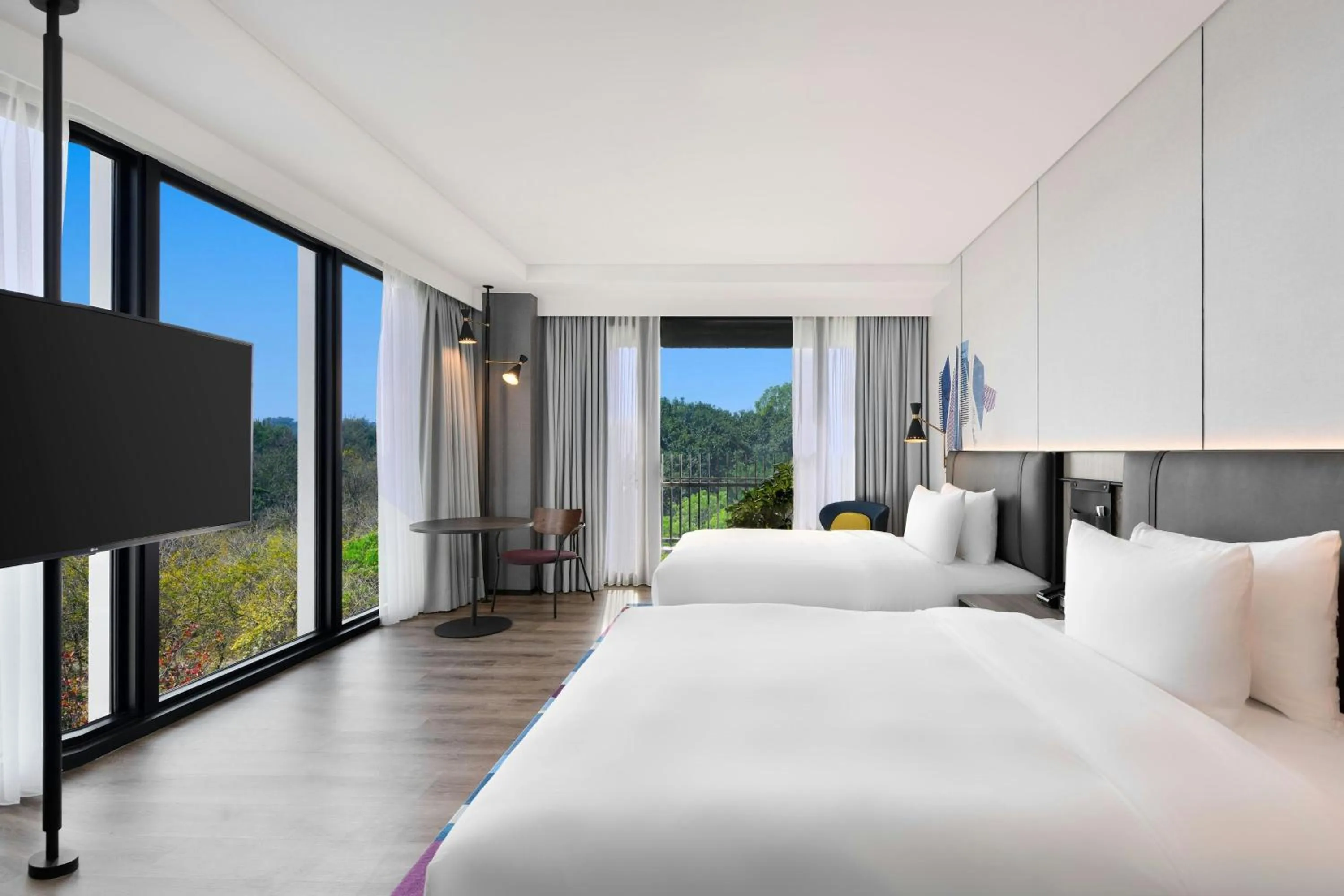 Photo of the whole room, Bed in Aloft Tainan Anping