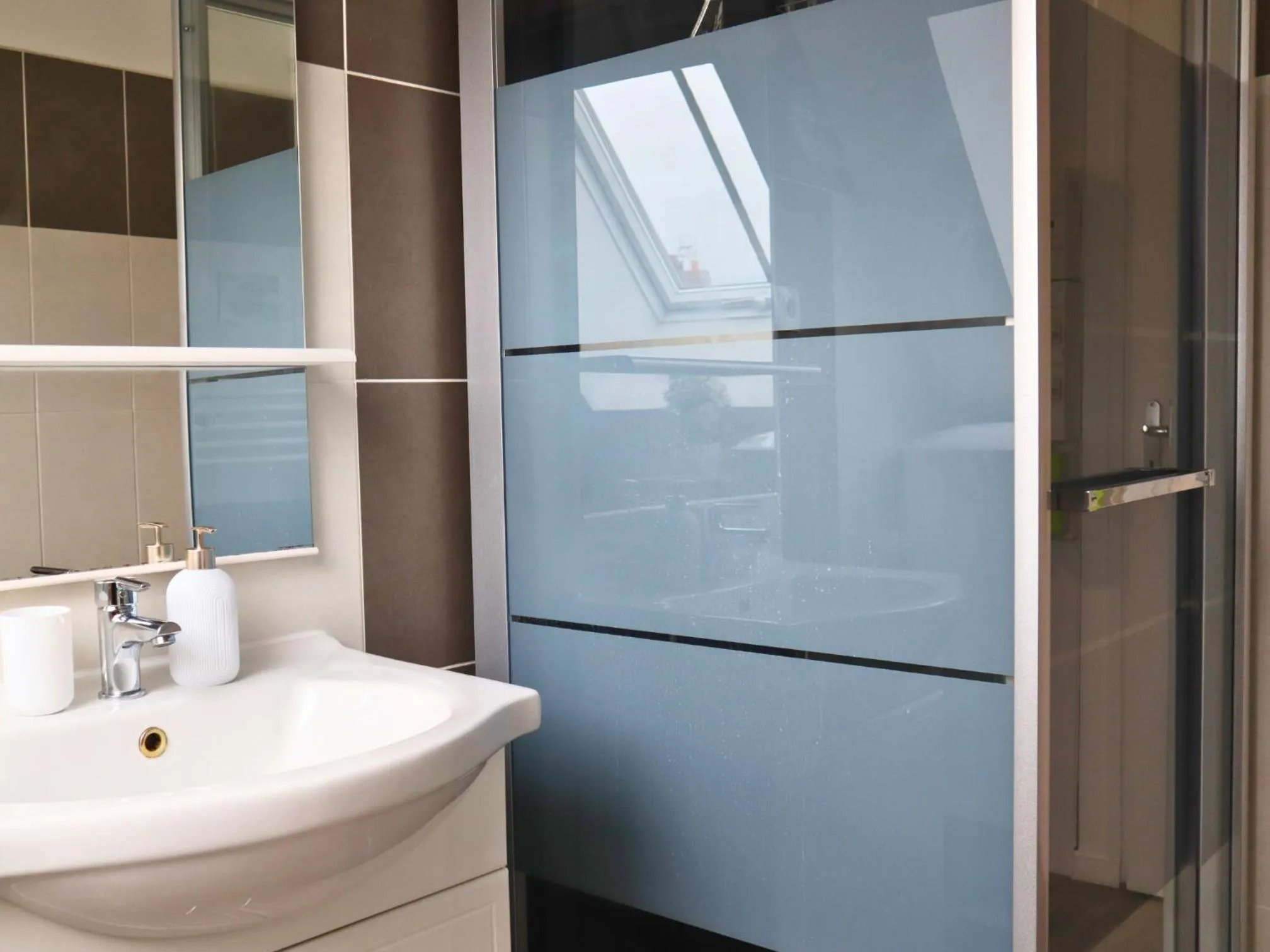 Shower in Studio'Moment Saint-Omer Centre