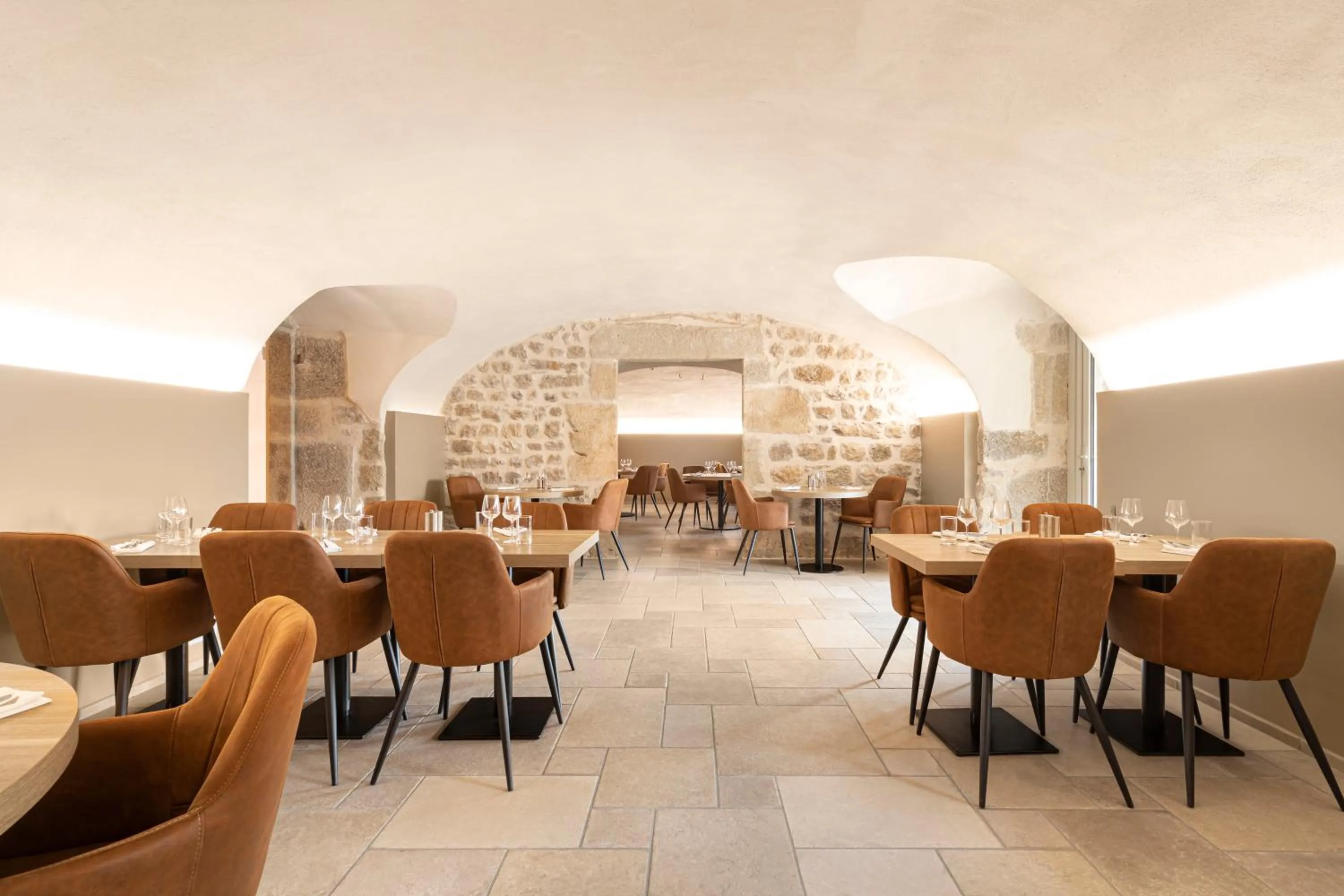 Restaurant/places to eat in Domaine et Château de Valinches