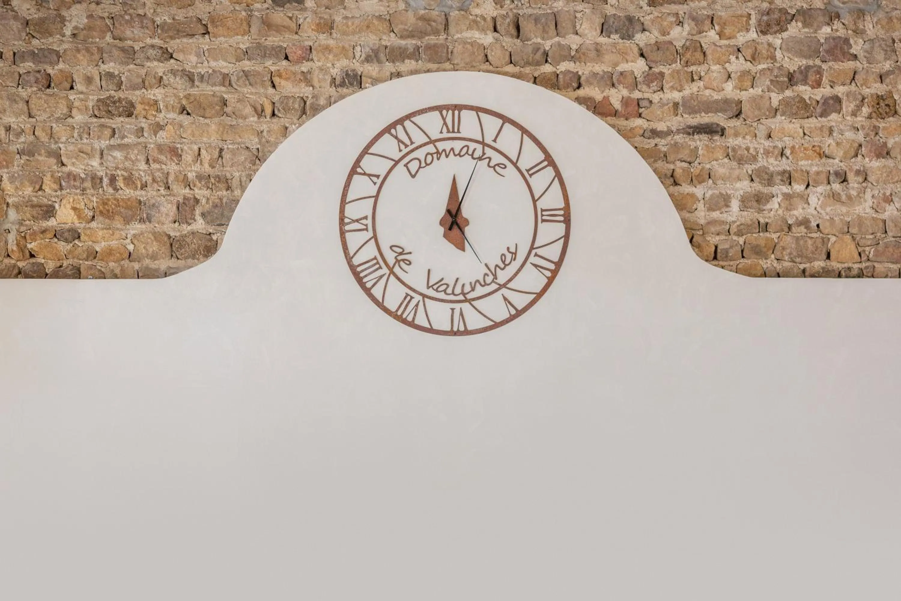 Facade/entrance in Domaine et Château de Valinches