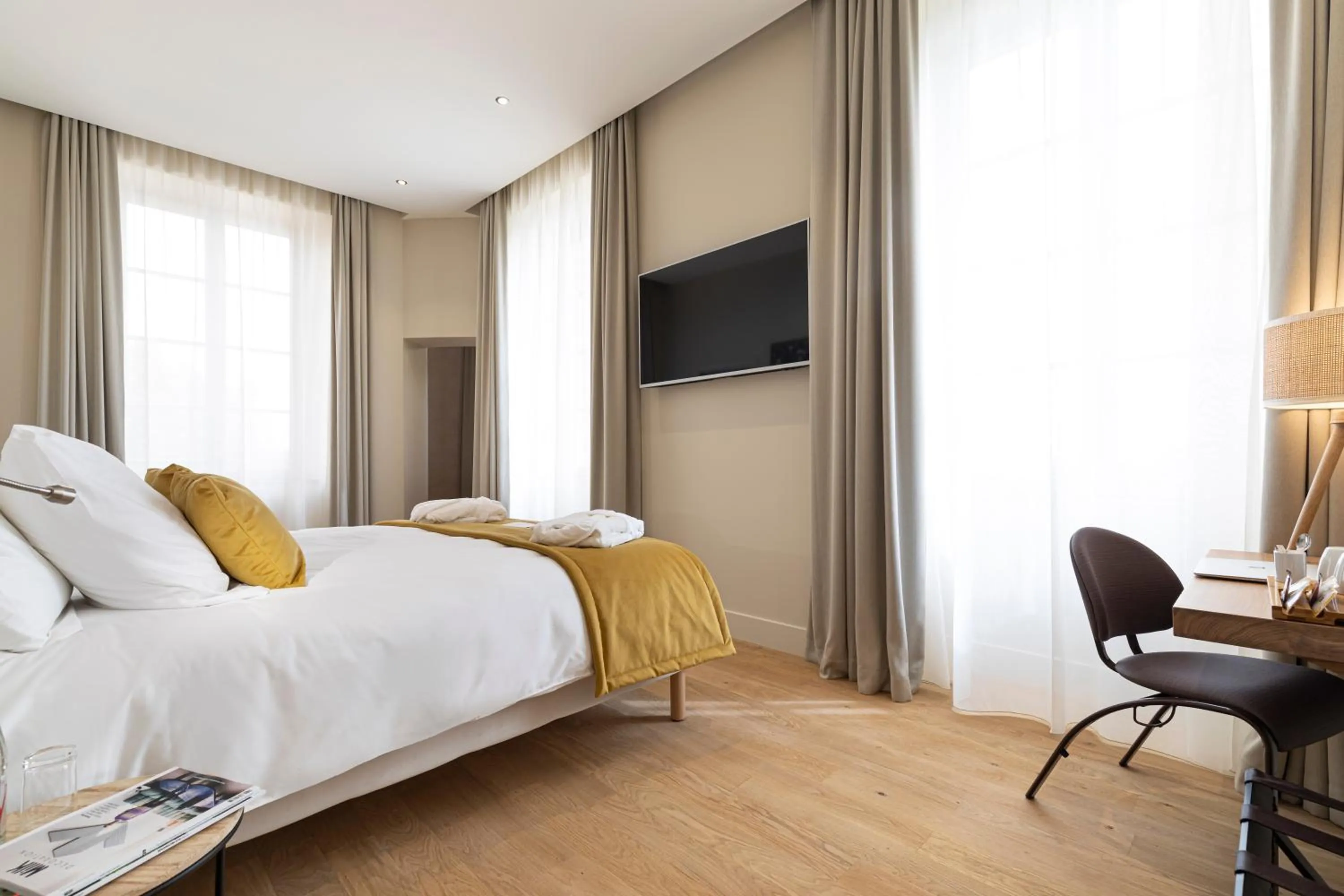 Bed in Domaine et Château de Valinches