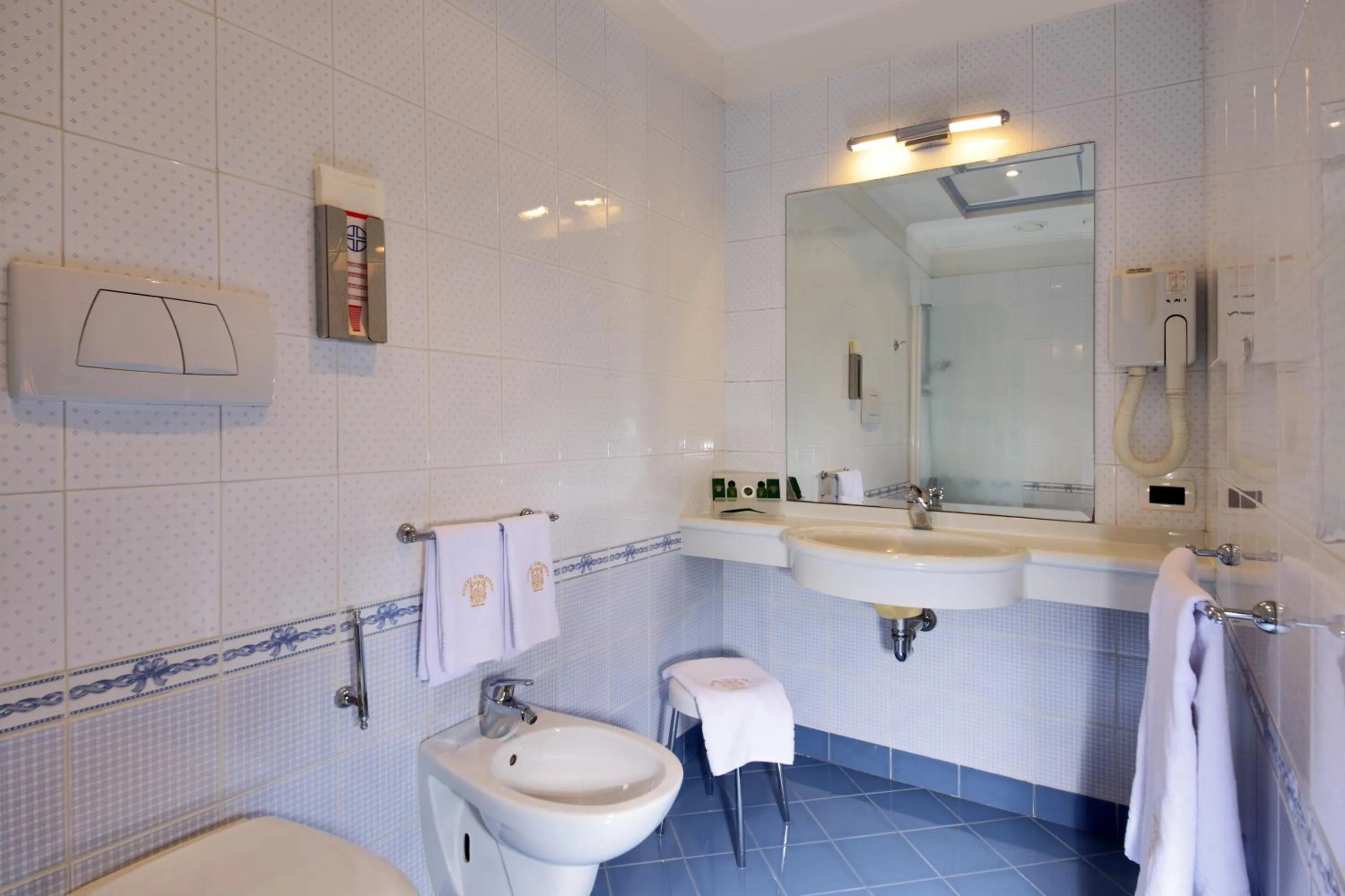 Bathroom in Colonna Hotel