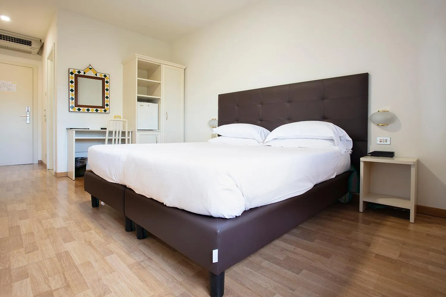 Bedroom, Bed in CDH Hotel Modena