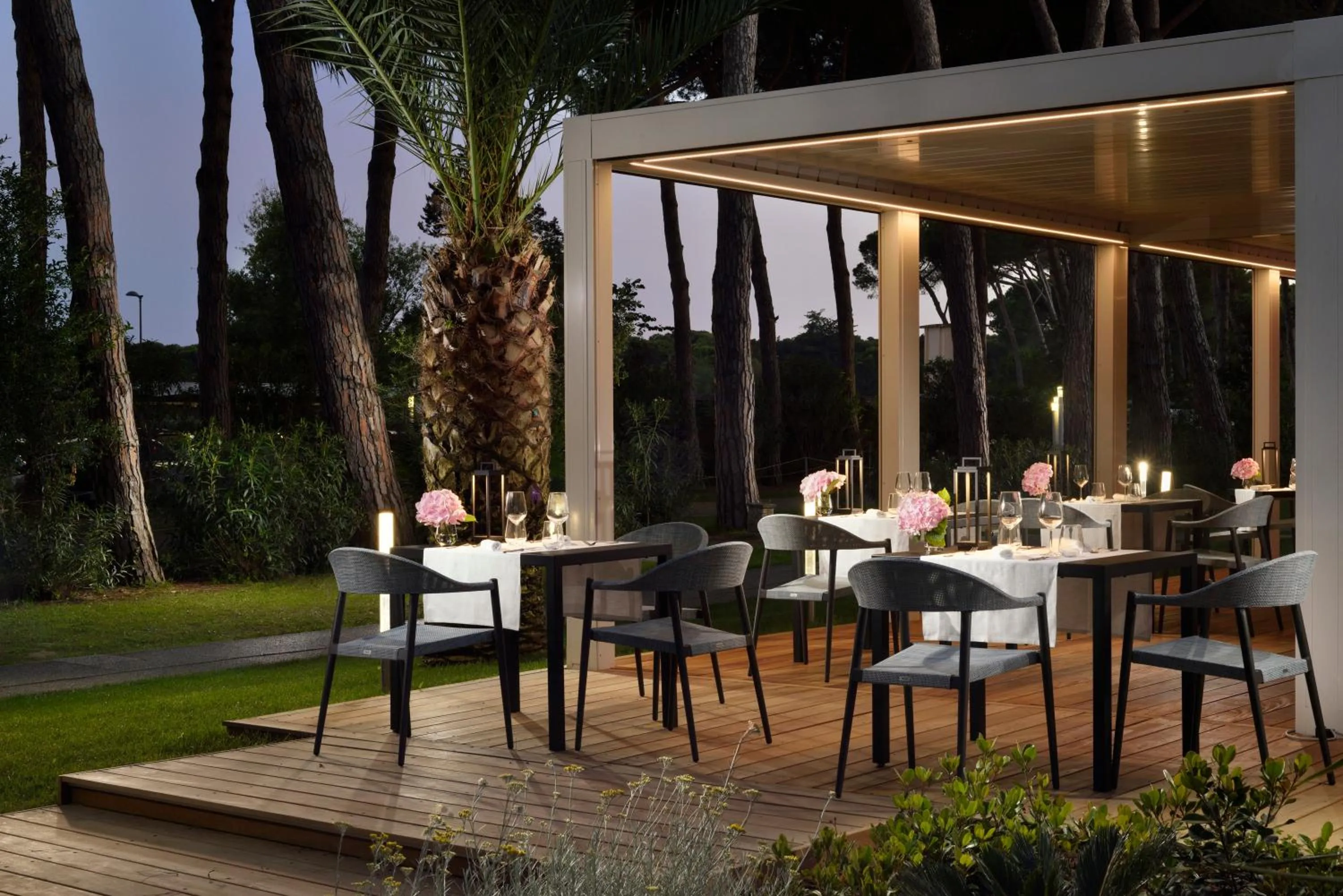 Restaurant/places to eat in Park Hotel Marinetta - Beach & Spa