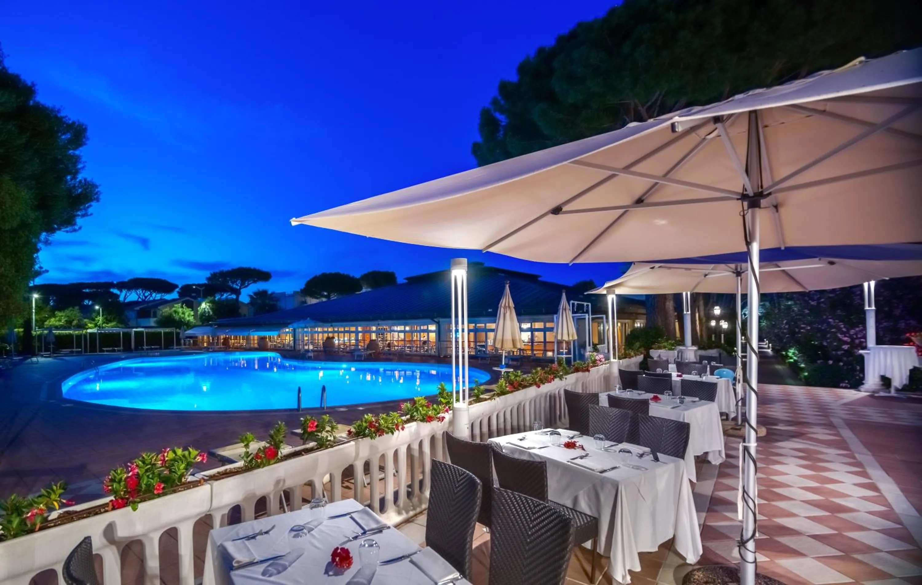 Restaurant/places to eat in Park Hotel Marinetta - Beach & Spa
