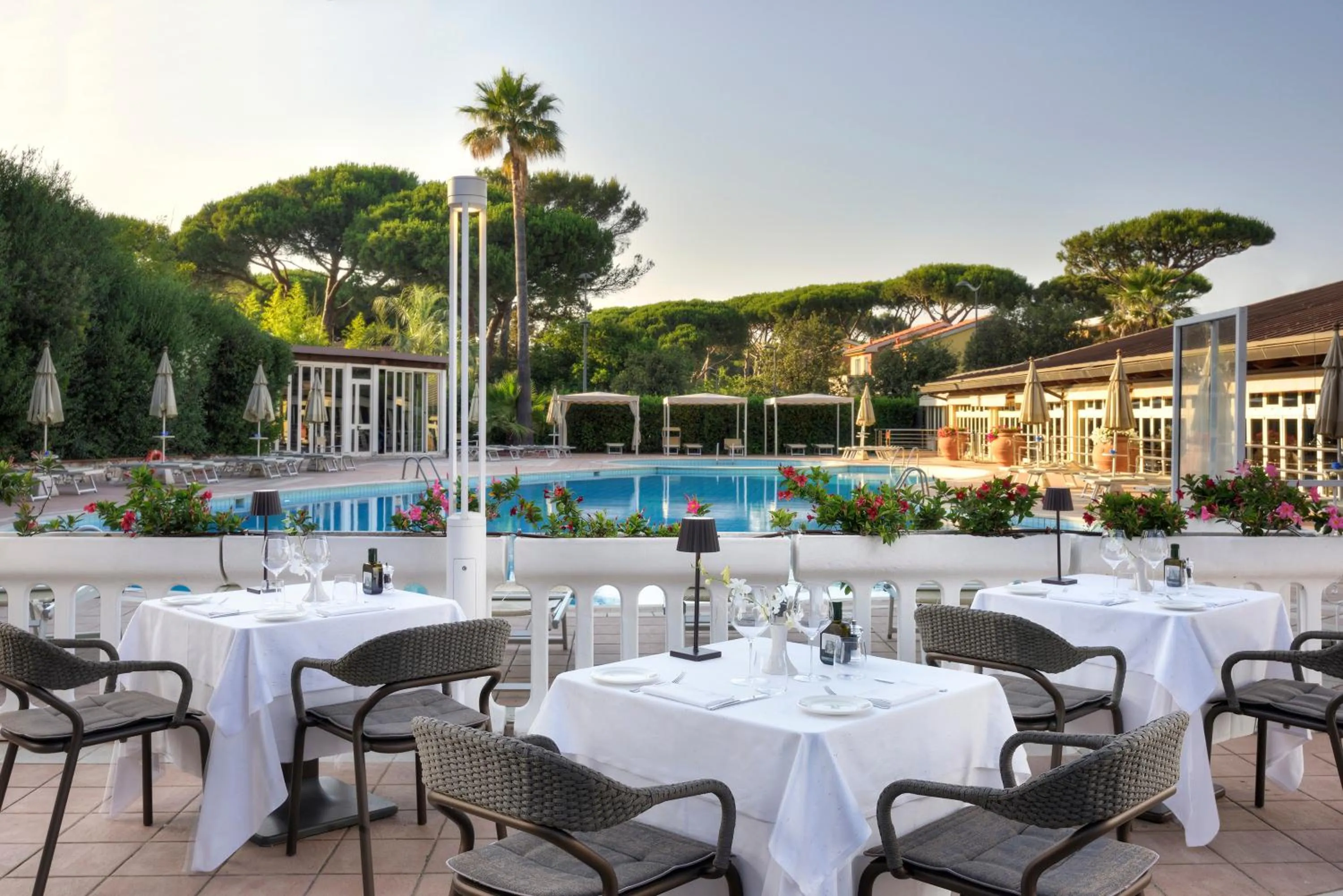 Restaurant/places to eat in Park Hotel Marinetta - Beach & Spa