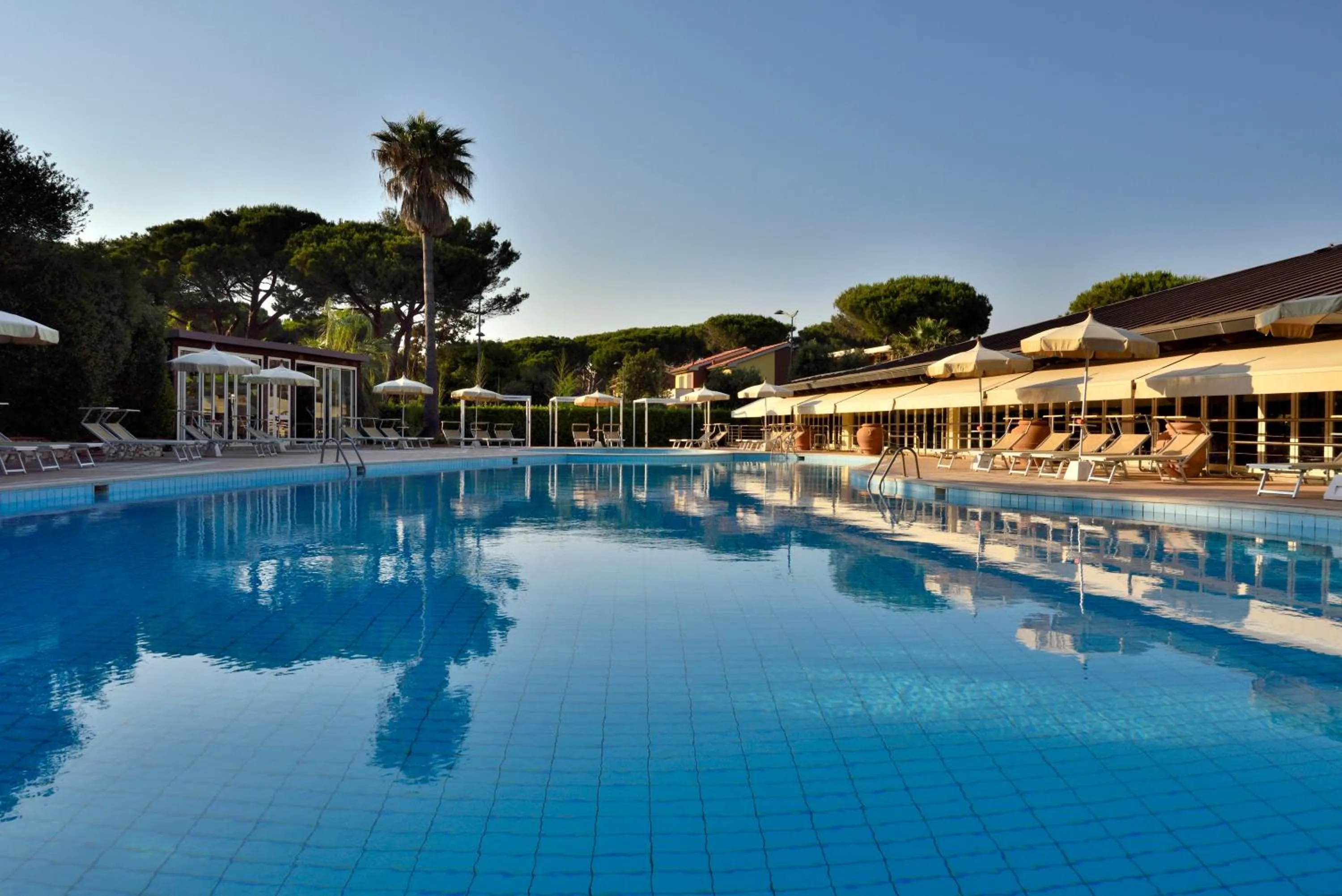 Swimming pool in Park Hotel Marinetta - Beach & Spa
