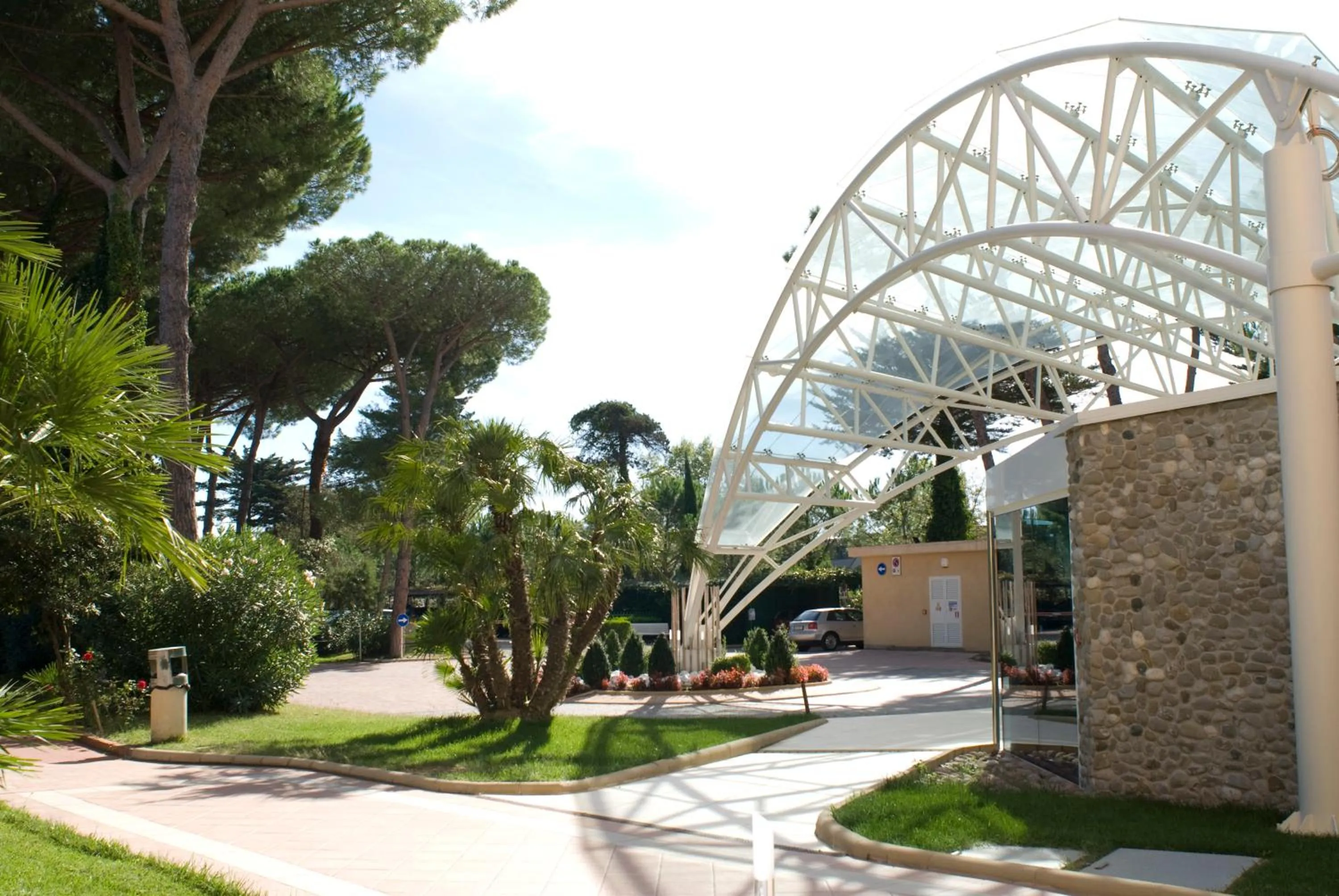 Garden in Park Hotel Marinetta - Beach & Spa