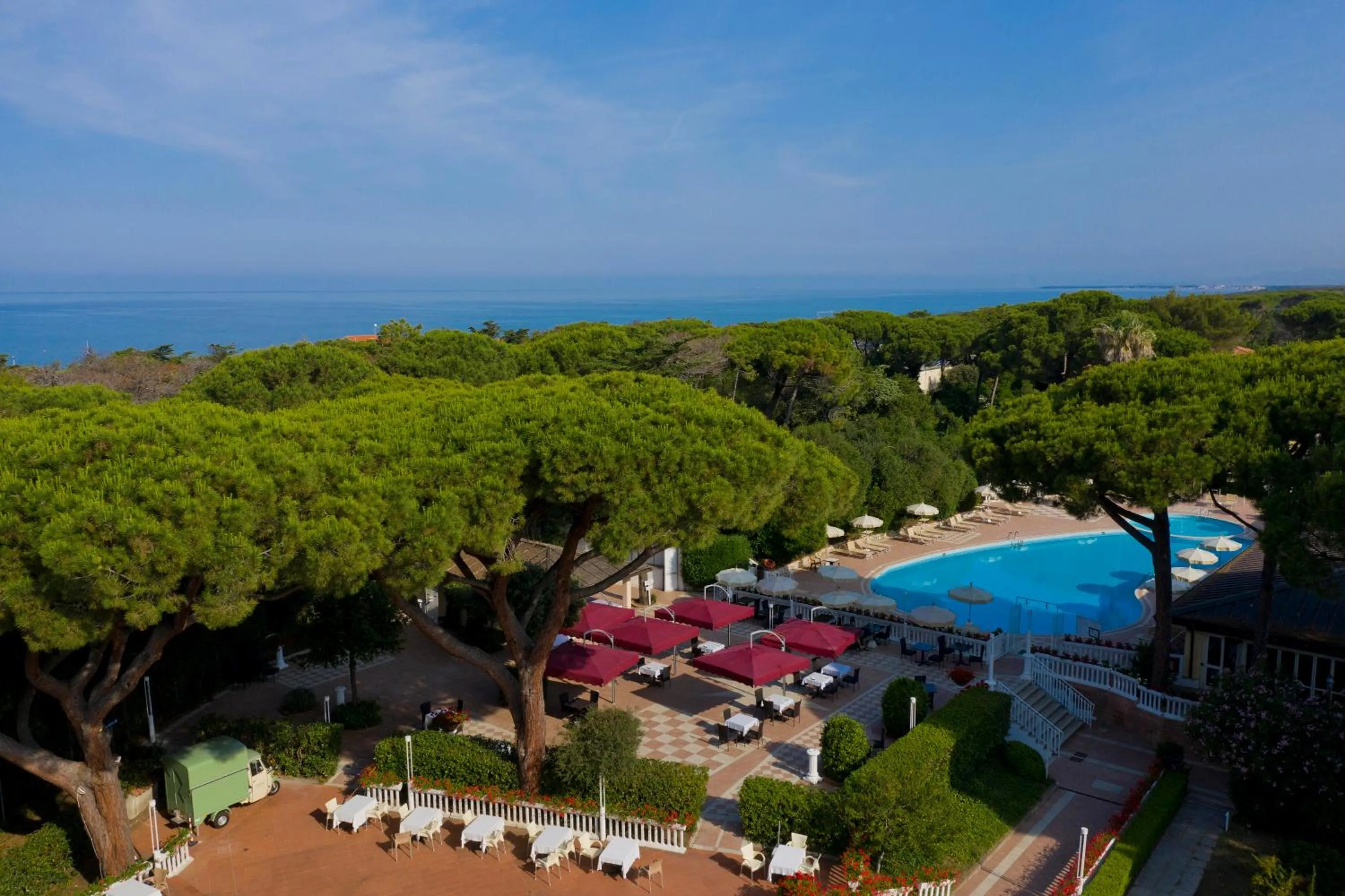 Swimming pool in Park Hotel Marinetta - Beach & Spa