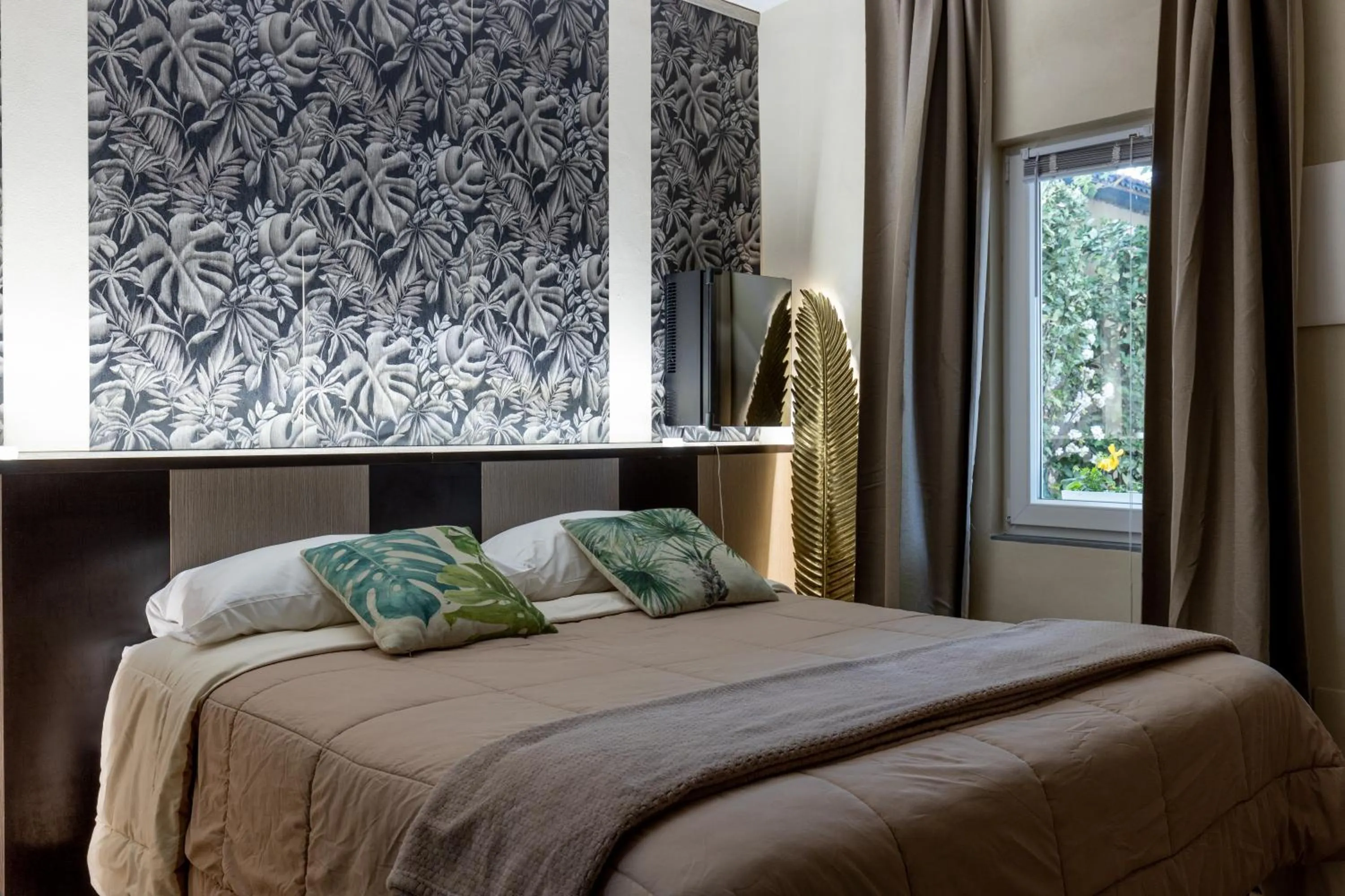 Decorative detail, Bed in Villa San Donato B&B