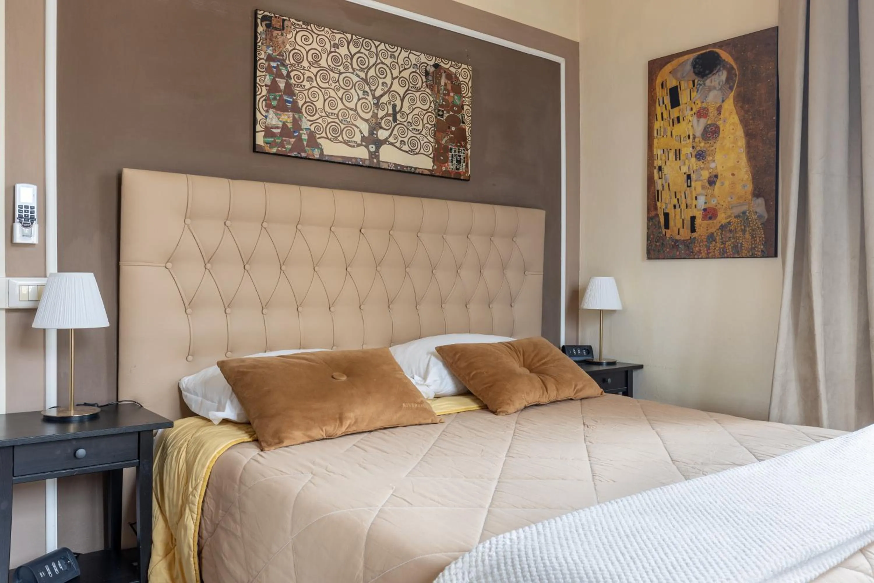 Decorative detail, Bed in Villa San Donato B&B