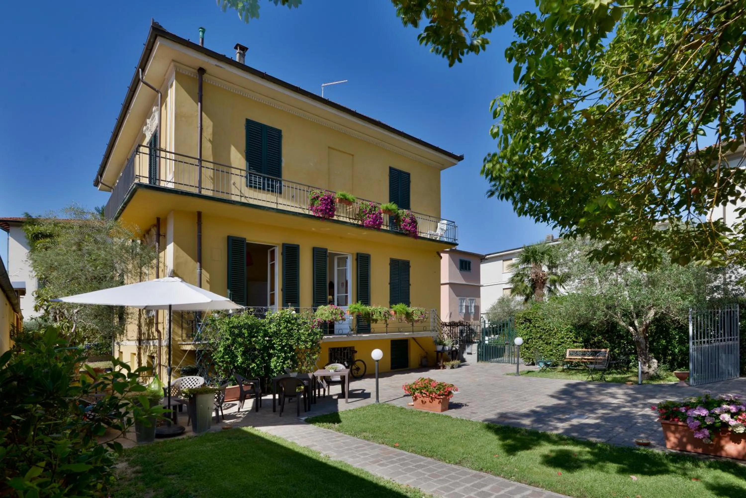 Property building in Villa San Donato B&B