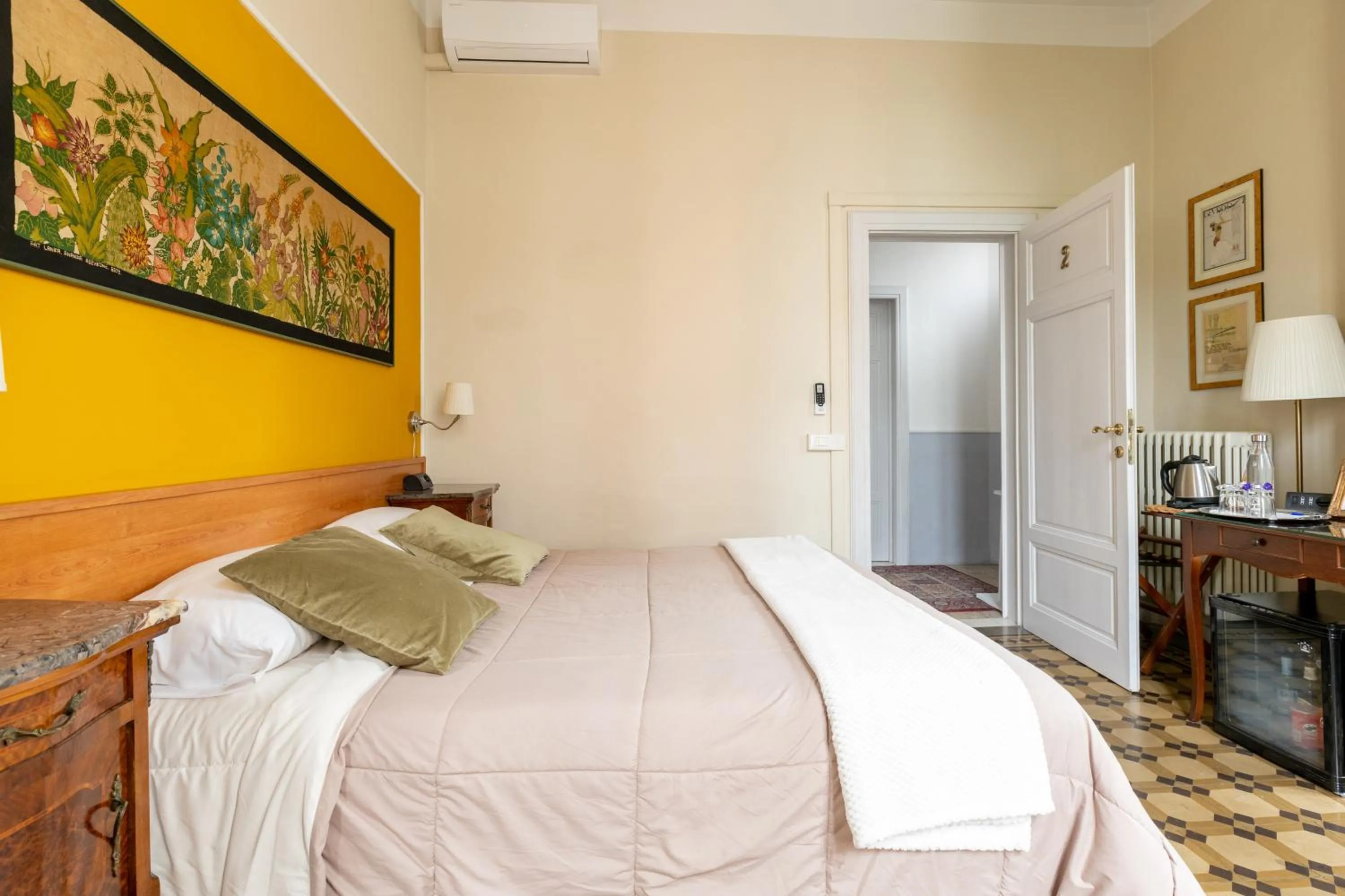 Bed in Villa San Donato B&B