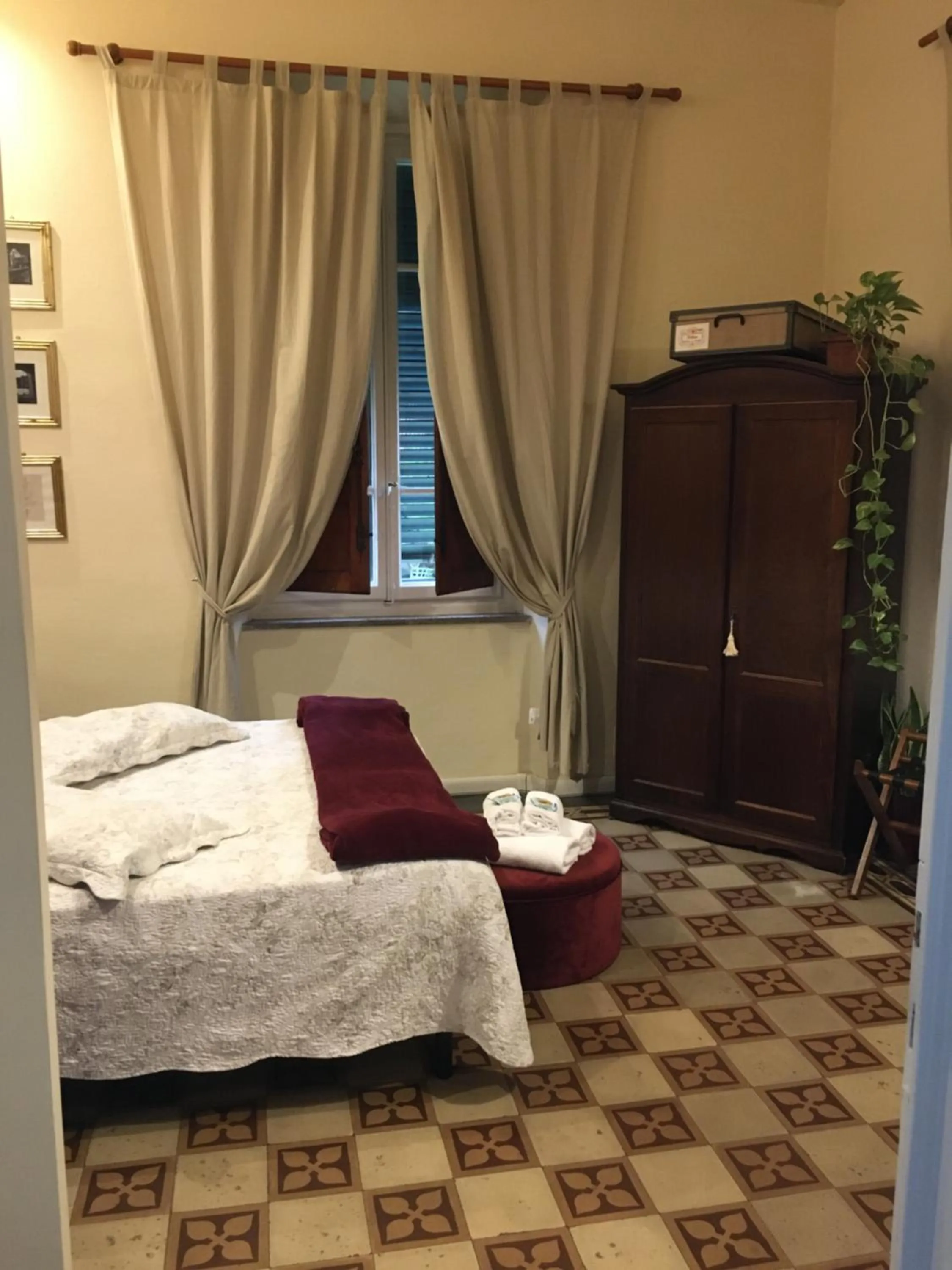 Bedroom, Bed in Villa San Donato B&B