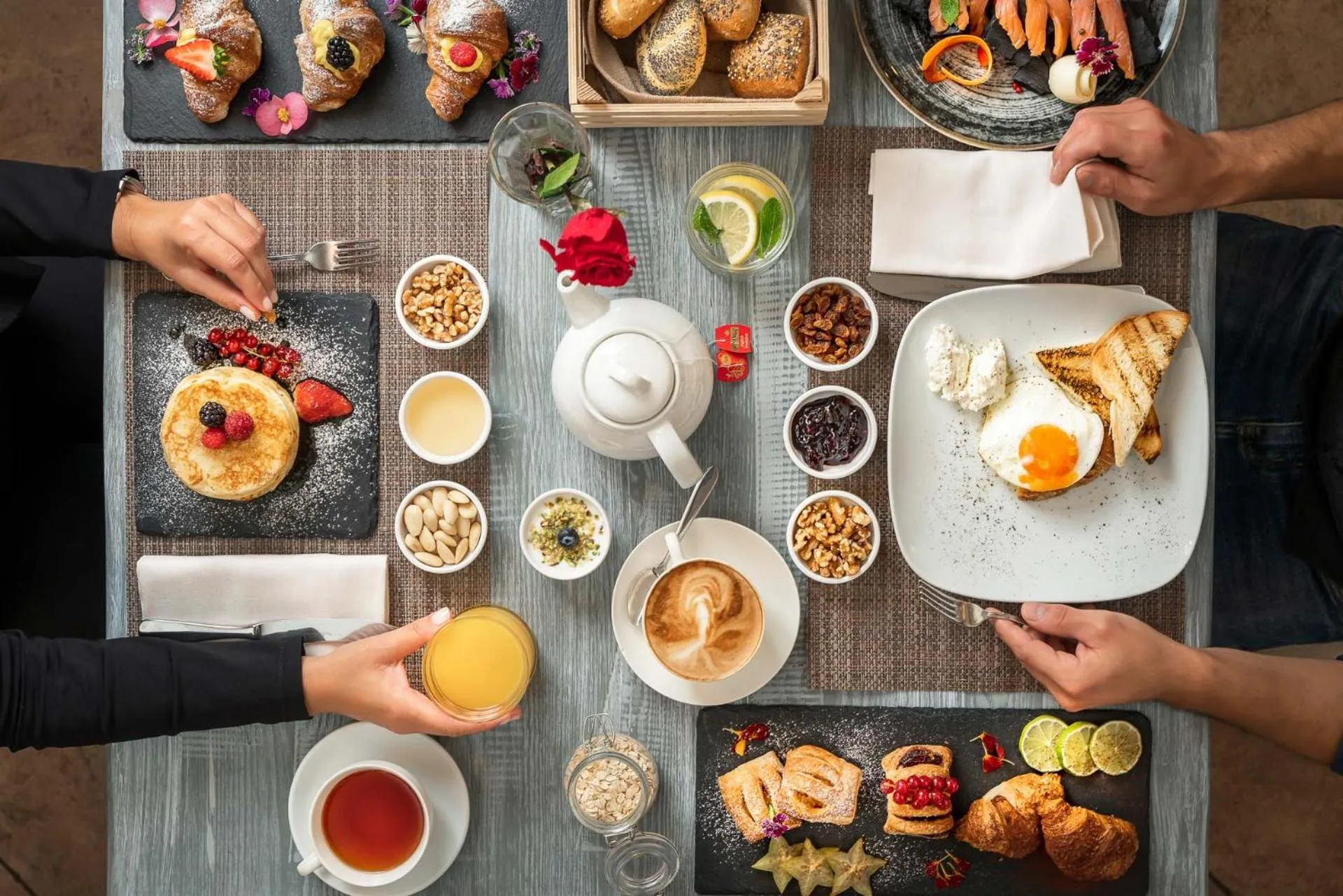 Restaurant/places to eat in Hotel Helvetia Thermal SPA 4s