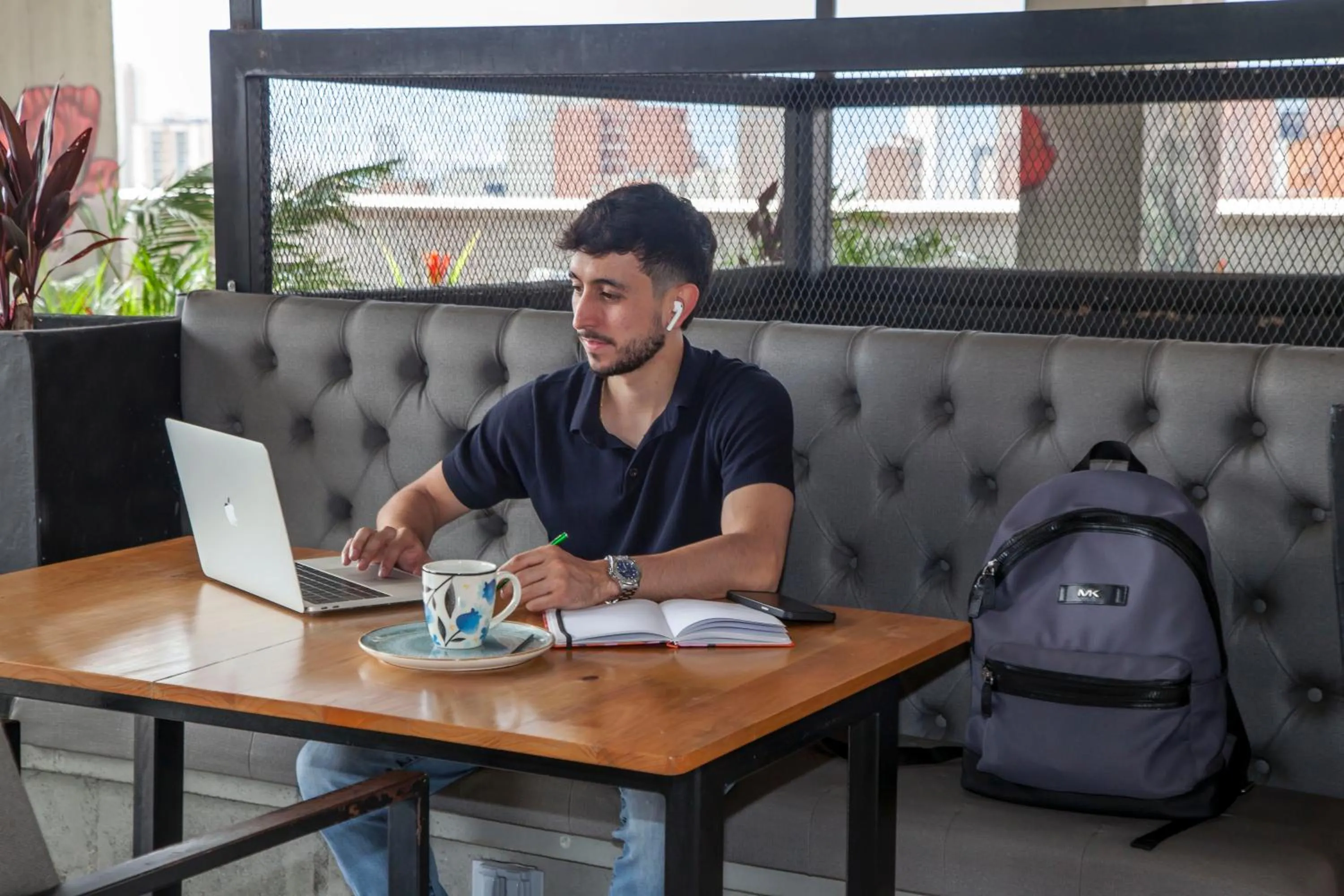 Seating area in Edificio Helena