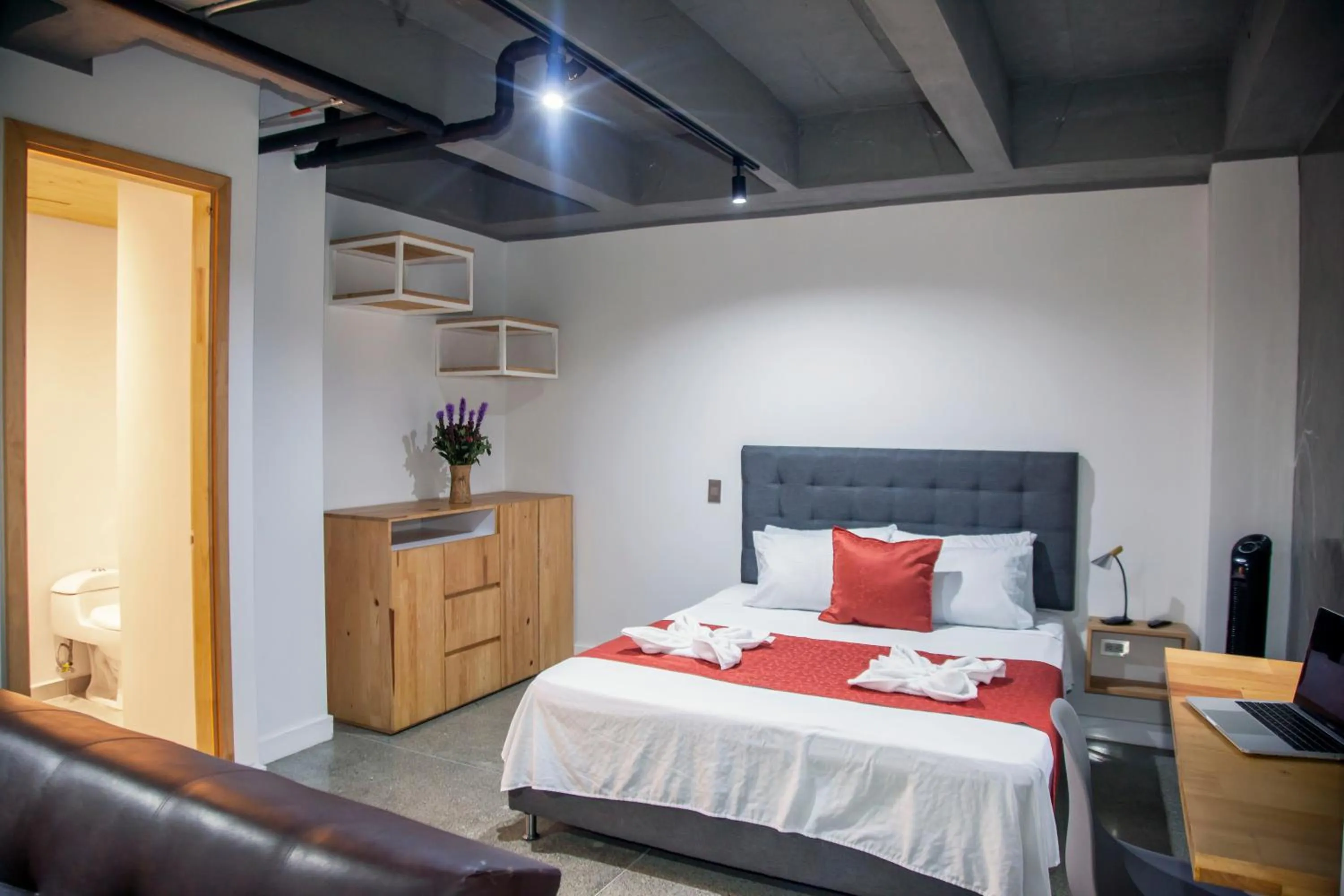 storage, Bed in Edificio Helena
