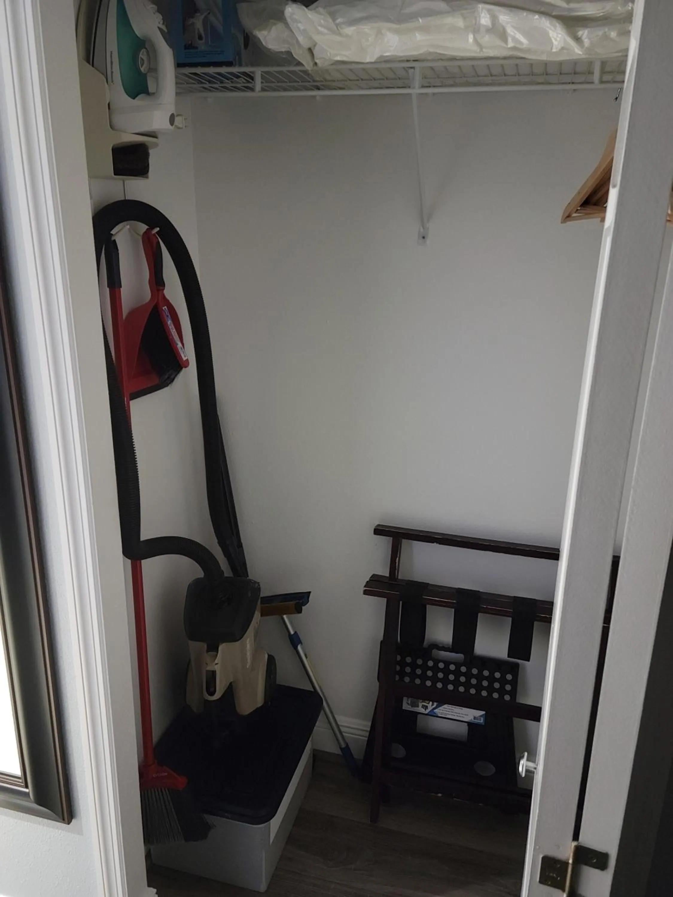 wardrobe in Daytona Beach Resort #1219