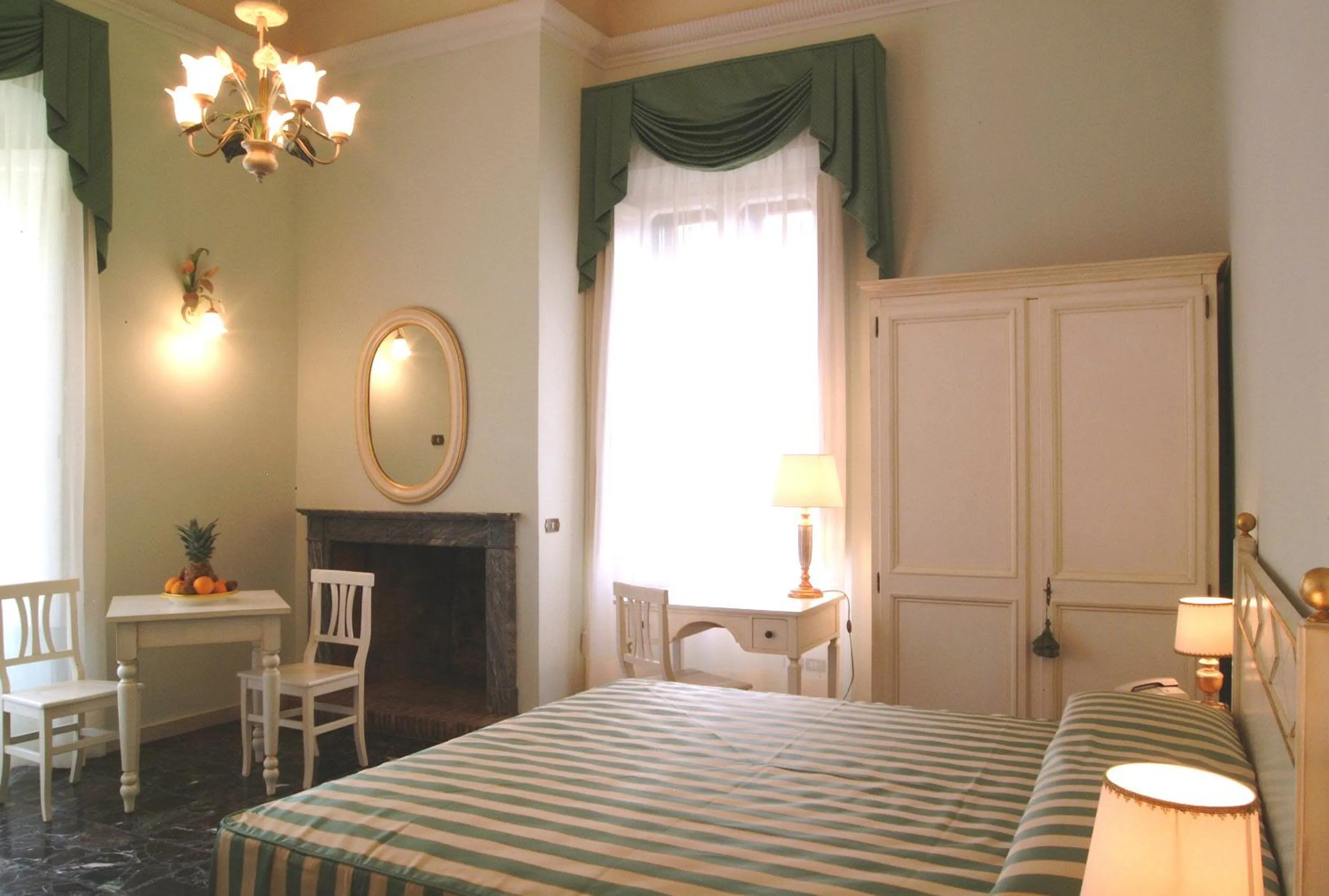 Bedroom, Bed in Residence Michelangiolo