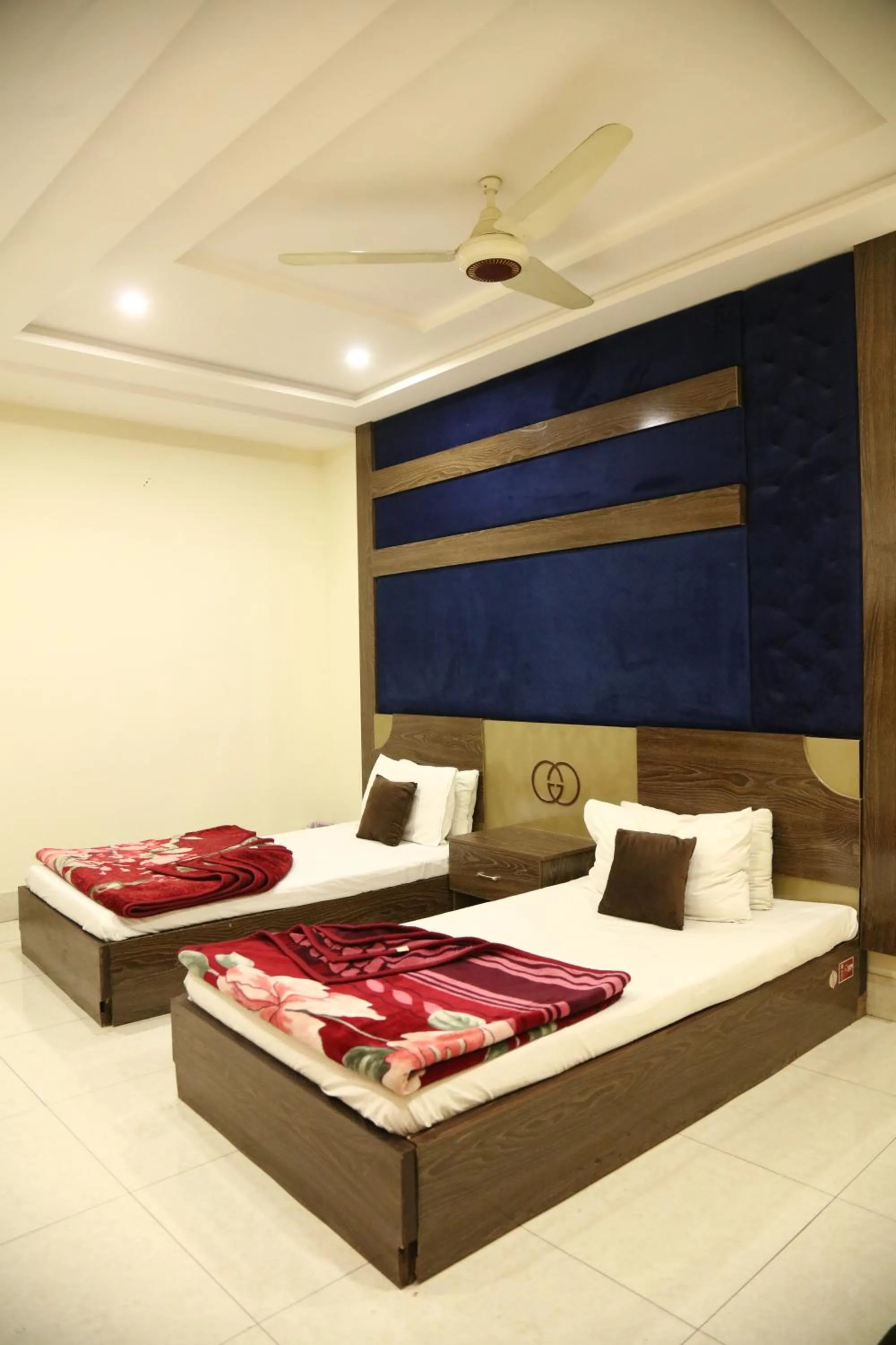 Bed in Hotel Executive One